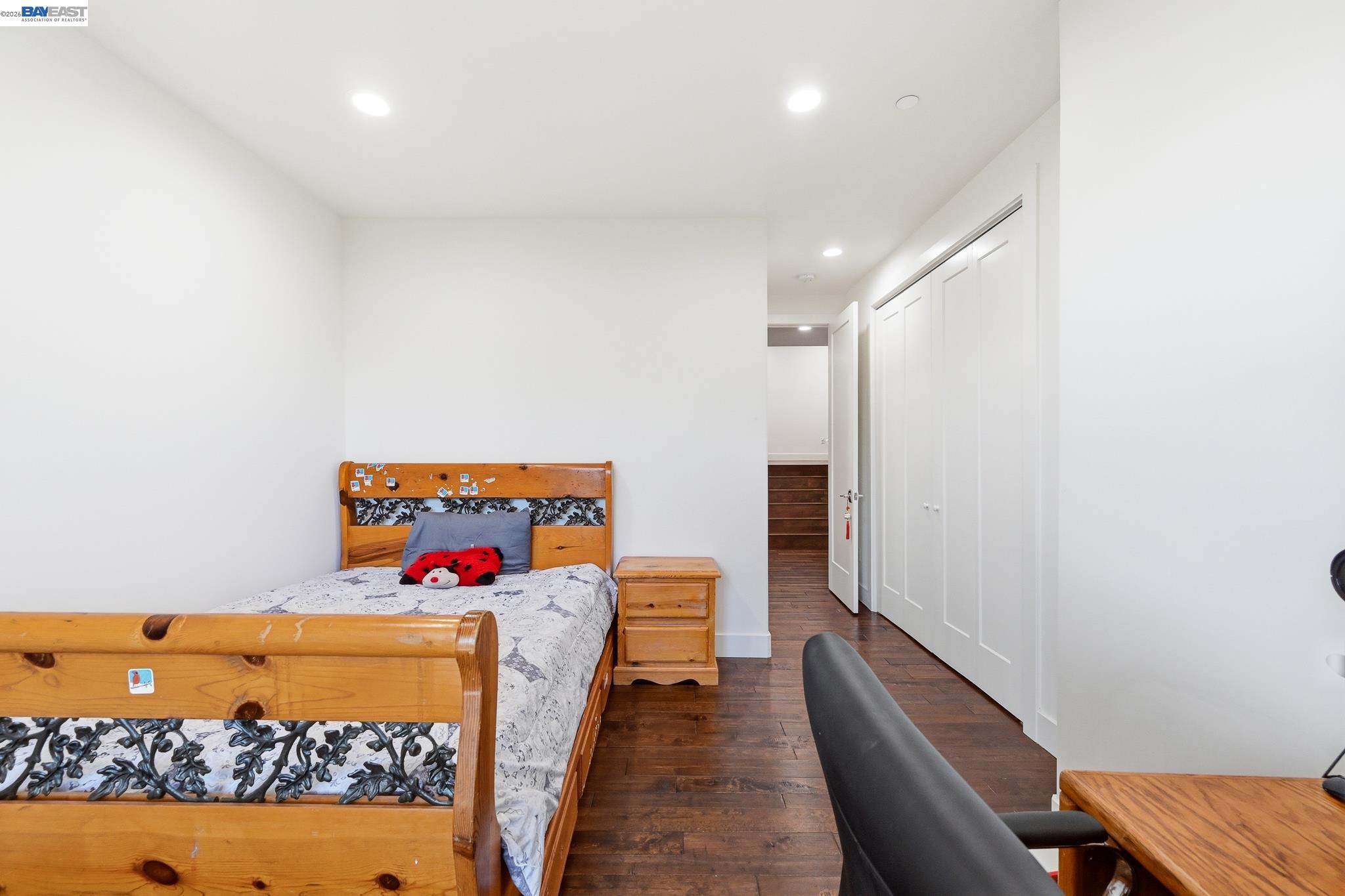 Castro Valley, California, 94546, United States, 5 Bedrooms Bedrooms, ,7 BathroomsBathrooms,Residential,Active,2044535