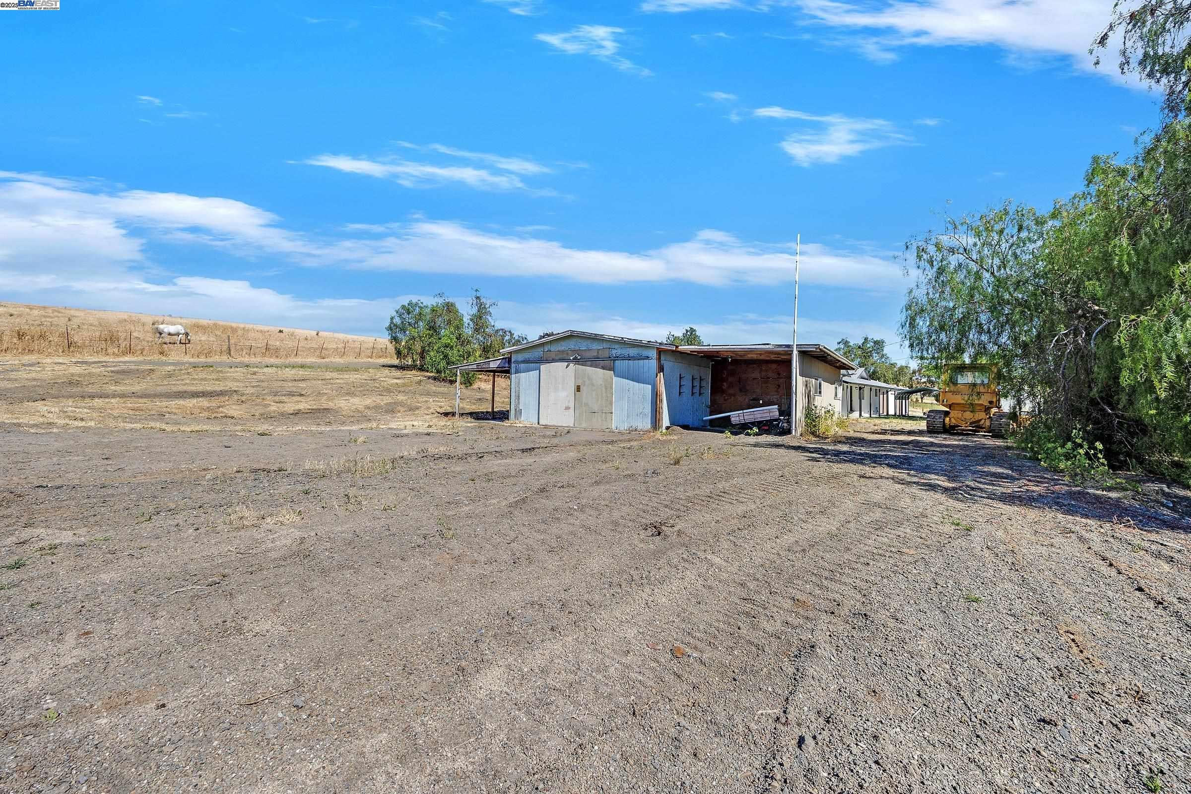 Tracy, California, 95377, United States, 4 Bedrooms Bedrooms, ,2 BathroomsBathrooms,Residential,Active,1971012