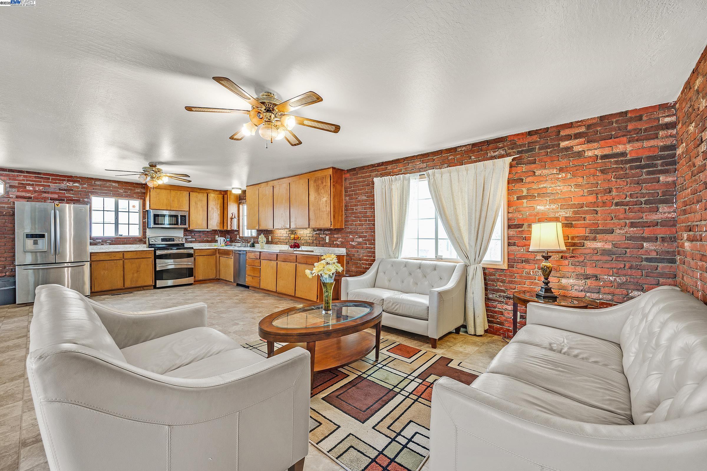 Tracy, California, 95377, United States, 4 Bedrooms Bedrooms, ,2 BathroomsBathrooms,Residential,Active,1971012