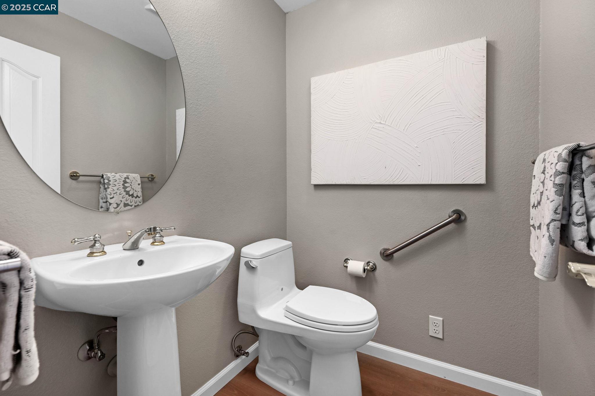 Walnut Creek, California, 94595, United States, 3 Bedrooms Bedrooms, ,3 BathroomsBathrooms,Residential,Active,1946437