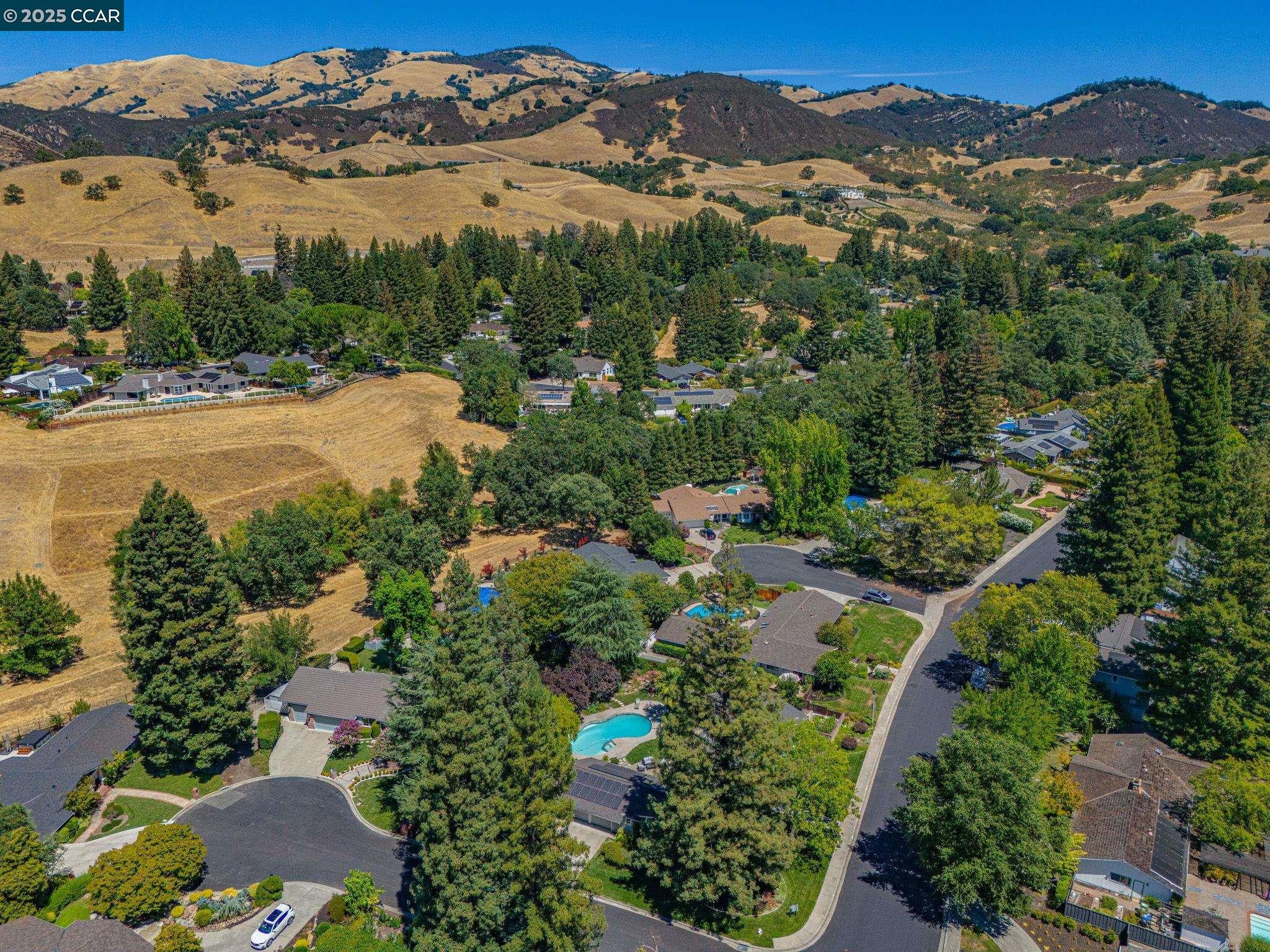 Alamo, California, 94507, United States, 4 Bedrooms Bedrooms, ,4 BathroomsBathrooms,Residential,Active,1913946