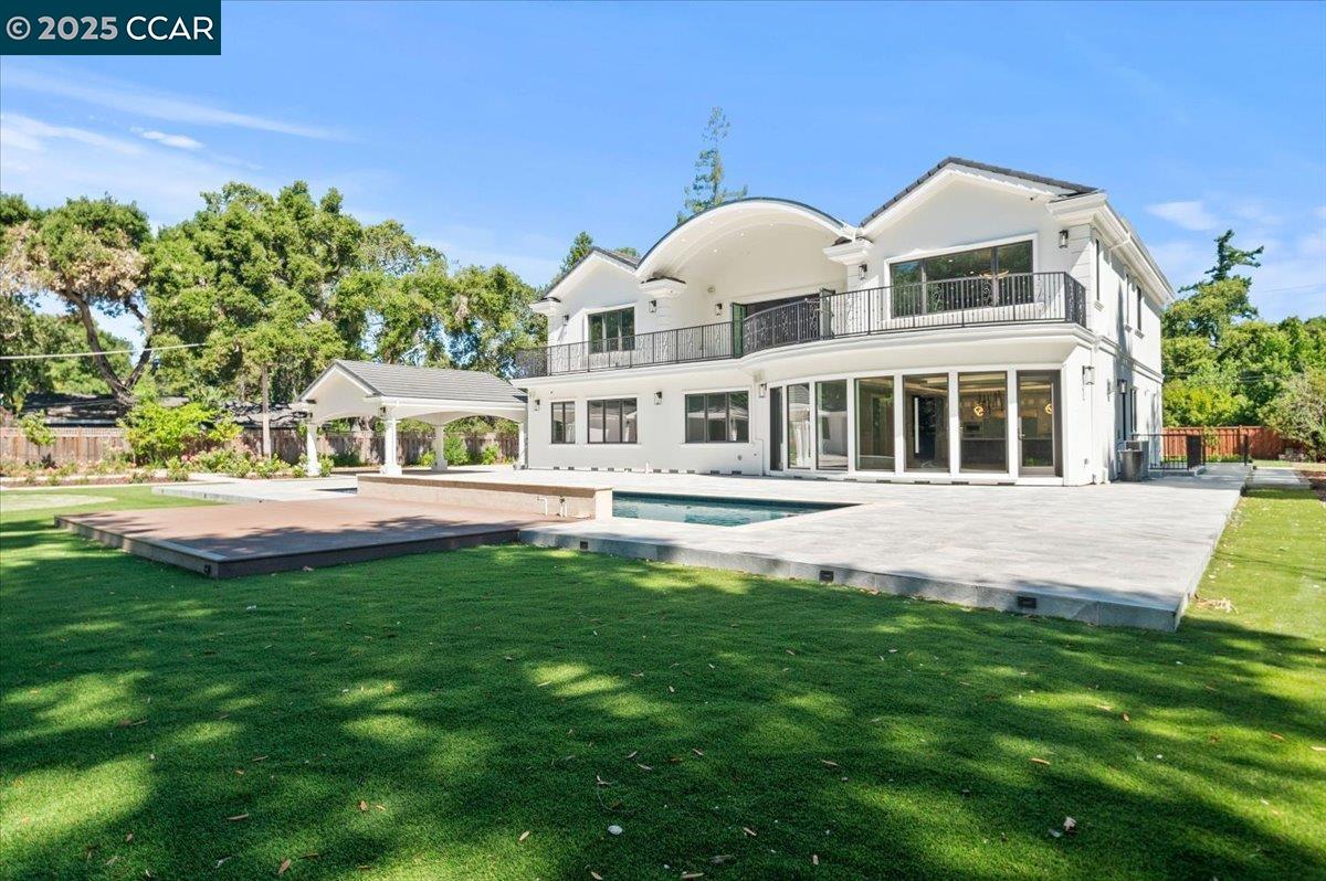Atherton, California, 94027, United States, 9 Bedrooms Bedrooms, ,10 BathroomsBathrooms,Residential,Active,1900197