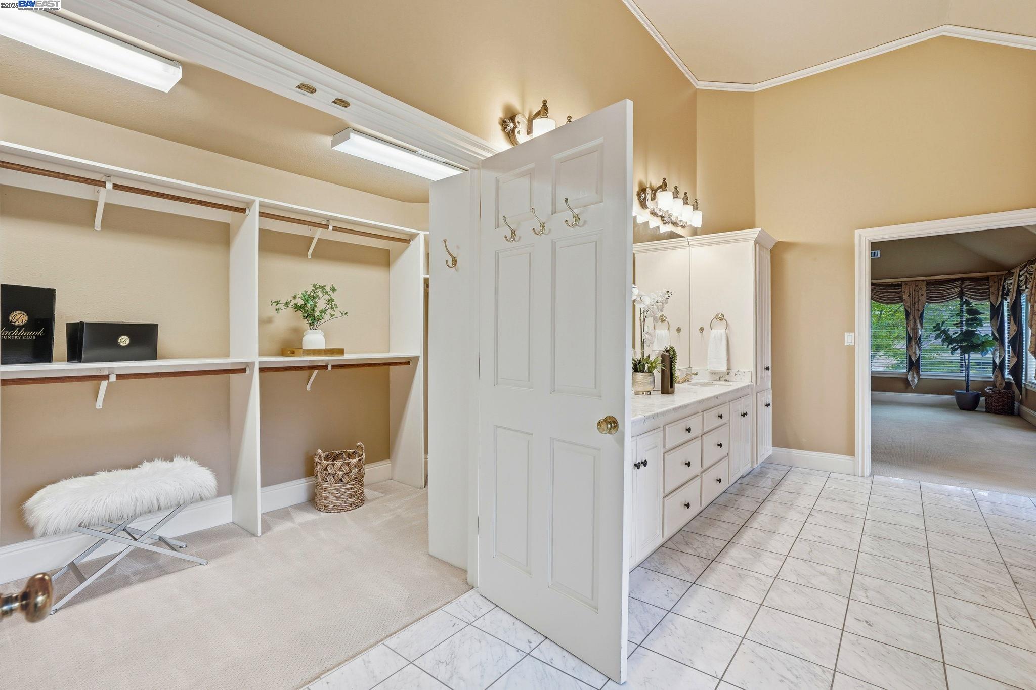 Danville, California, 94506, United States, 4 Bedrooms Bedrooms, ,3 BathroomsBathrooms,Residential,Active,1964284