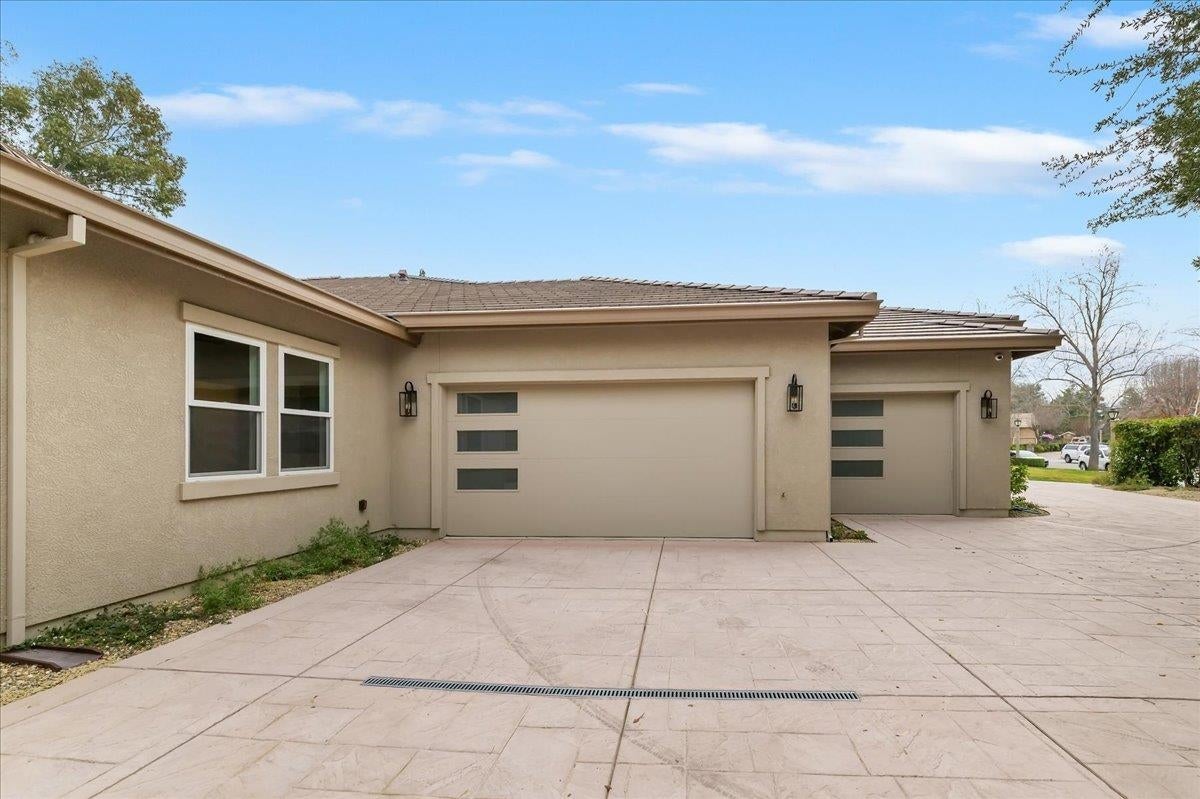 Livermore, California, 94550, United States, 5 Bedrooms Bedrooms, ,6 BathroomsBathrooms,Residential,Active,2013430