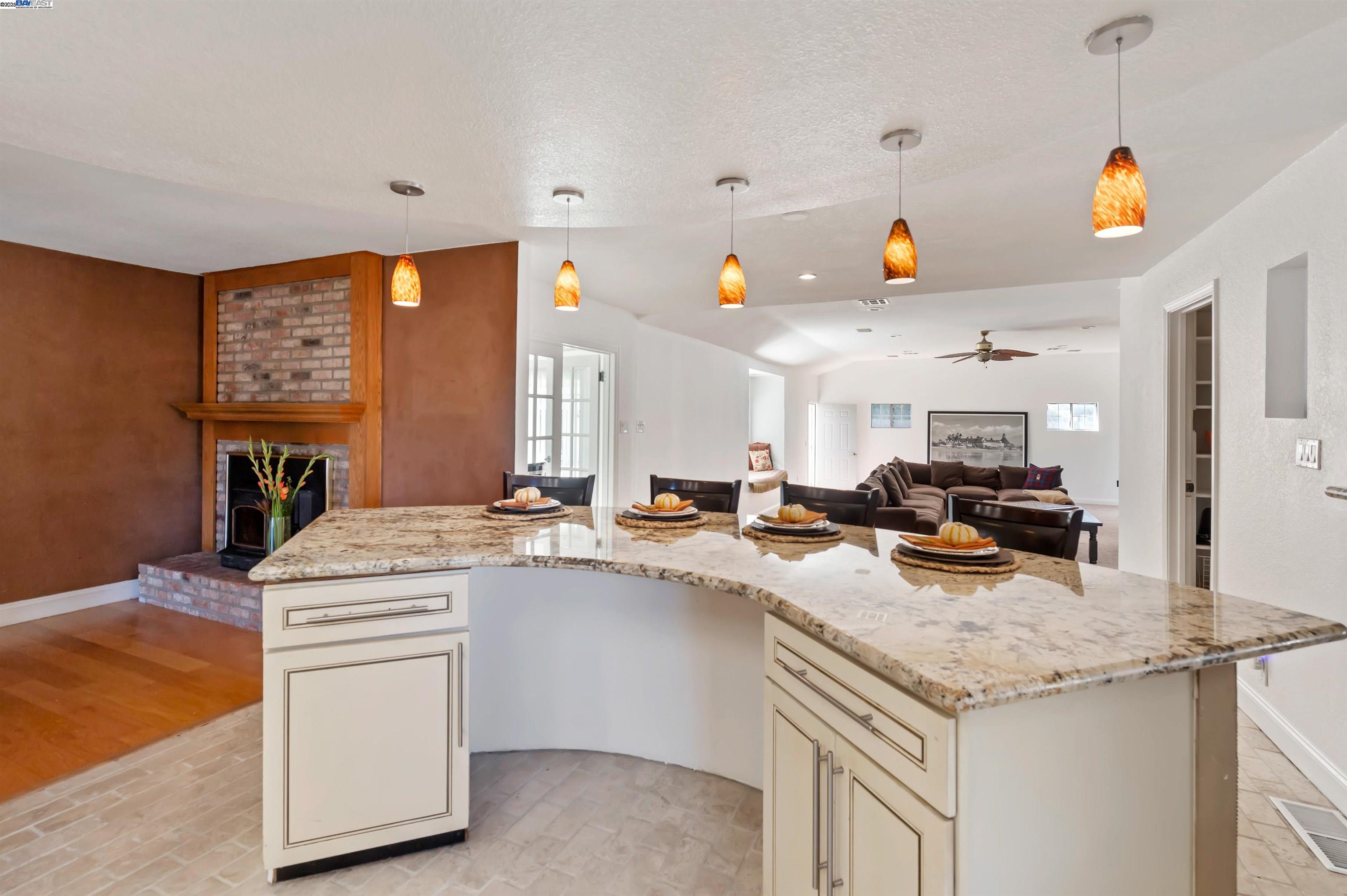 Tracy, California, 95304, United States, 6 Bedrooms Bedrooms, ,3 BathroomsBathrooms,Residential,Active,1909852