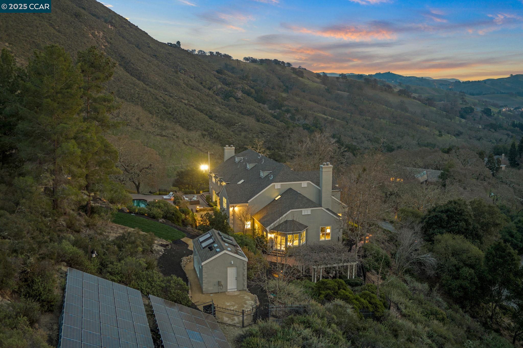 Diablo, California, 94528, United States, 6 Bedrooms Bedrooms, ,7 BathroomsBathrooms,Residential,Active,1953977