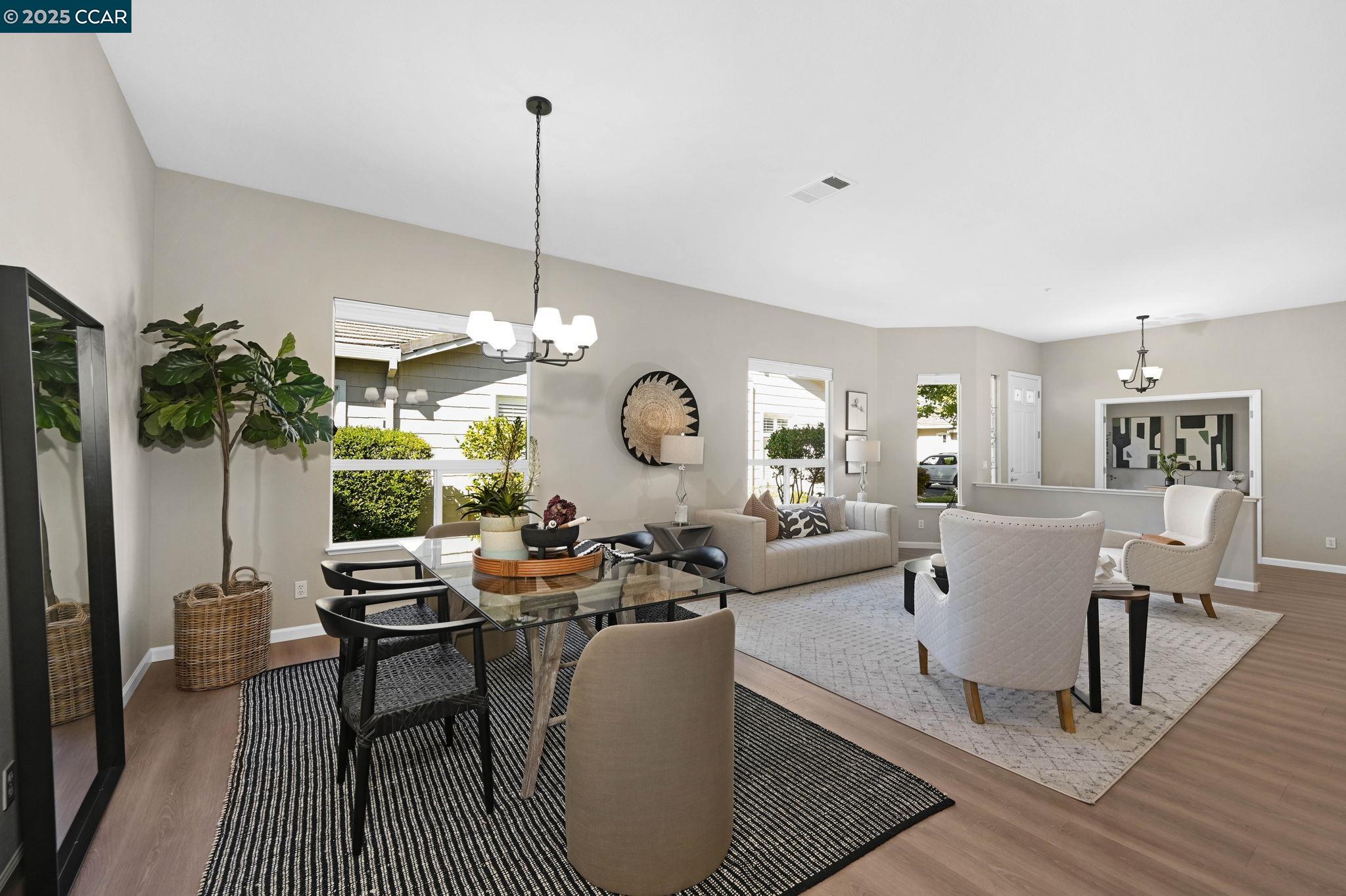 Walnut Creek, California, 94595, United States, 3 Bedrooms Bedrooms, ,3 BathroomsBathrooms,Residential,Active,1946437
