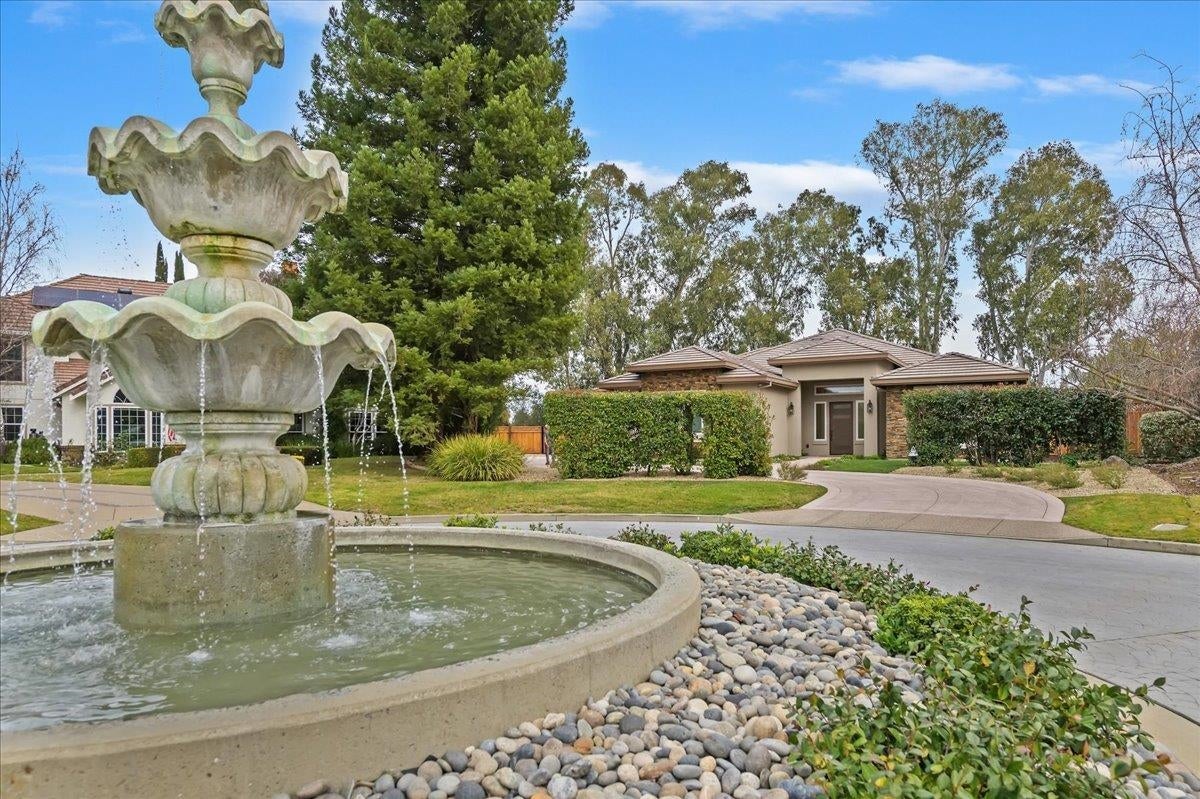 Livermore, California, 94550, United States, 5 Bedrooms Bedrooms, ,6 BathroomsBathrooms,Residential,Active,2013430