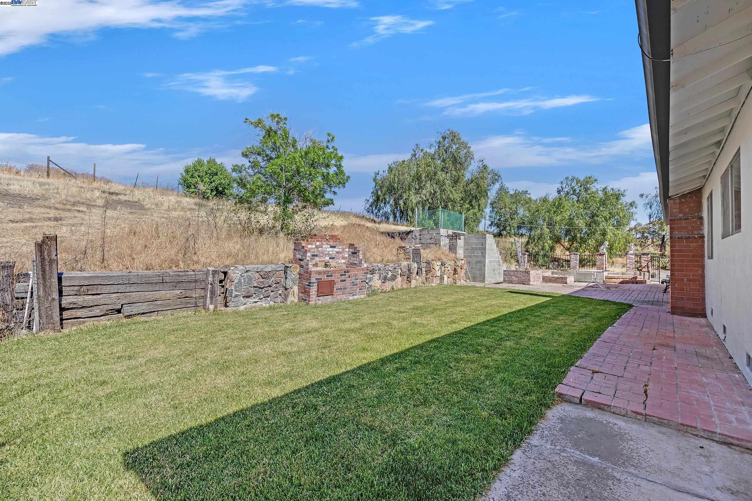 Tracy, California, 95377, United States, 4 Bedrooms Bedrooms, ,2 BathroomsBathrooms,Residential,Active,1971012