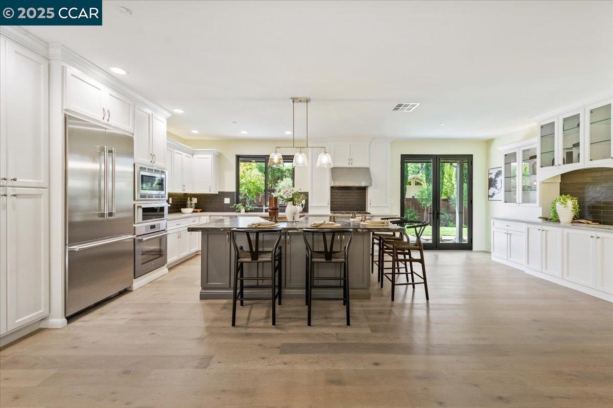 Danville, California, 94526, United States, 5 Bedrooms Bedrooms, ,4 BathroomsBathrooms,Residential,Active,1936384