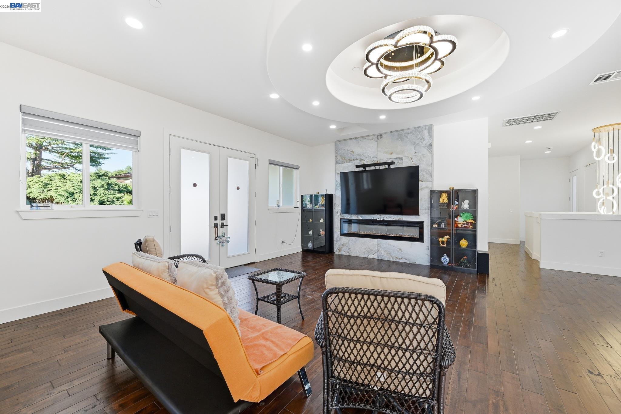 Castro Valley, California, 94546, United States, 5 Bedrooms Bedrooms, ,7 BathroomsBathrooms,Residential,Active,2044535