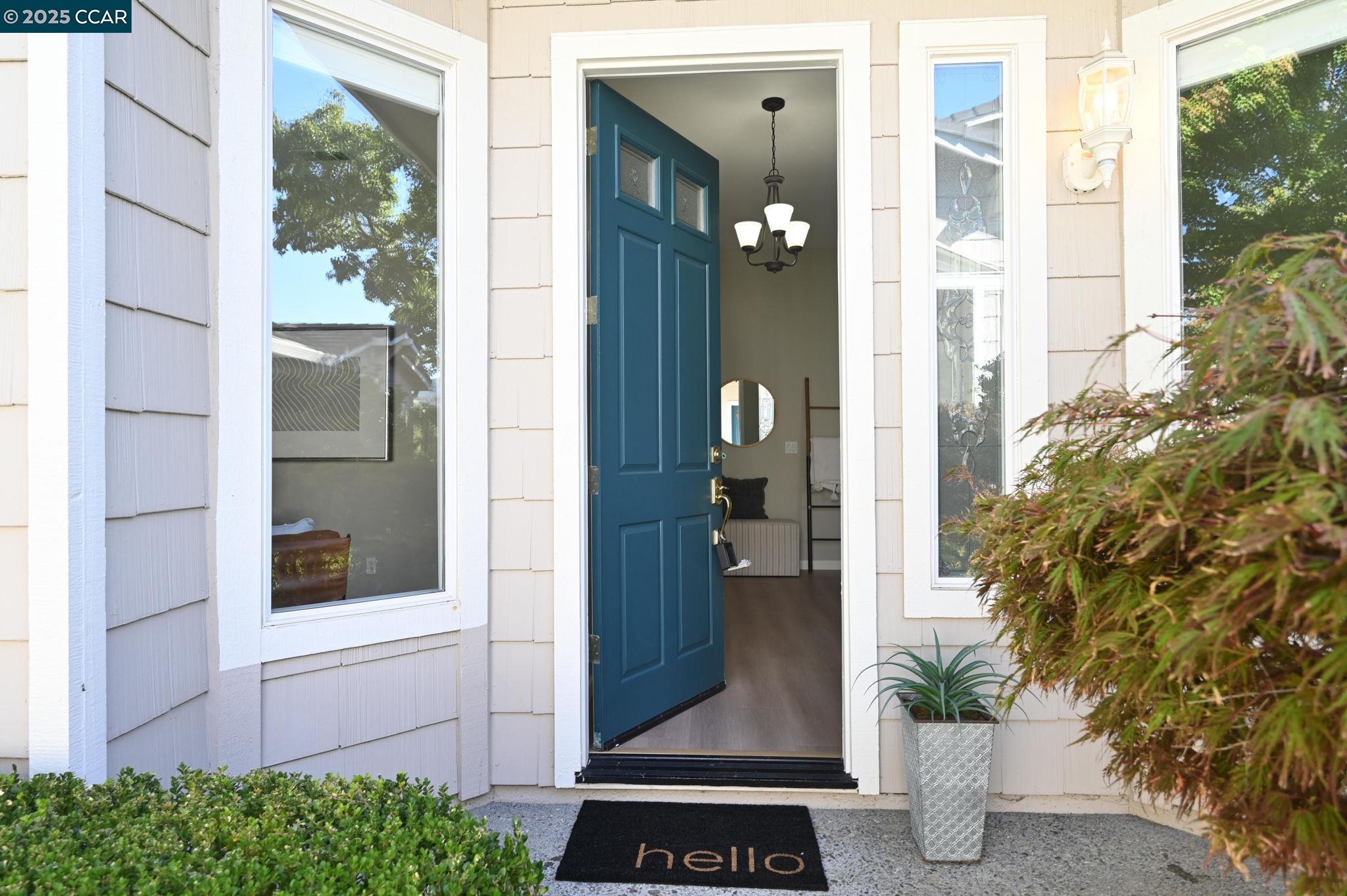 Walnut Creek, California, 94595, United States, 3 Bedrooms Bedrooms, ,3 BathroomsBathrooms,Residential,Active,1946437