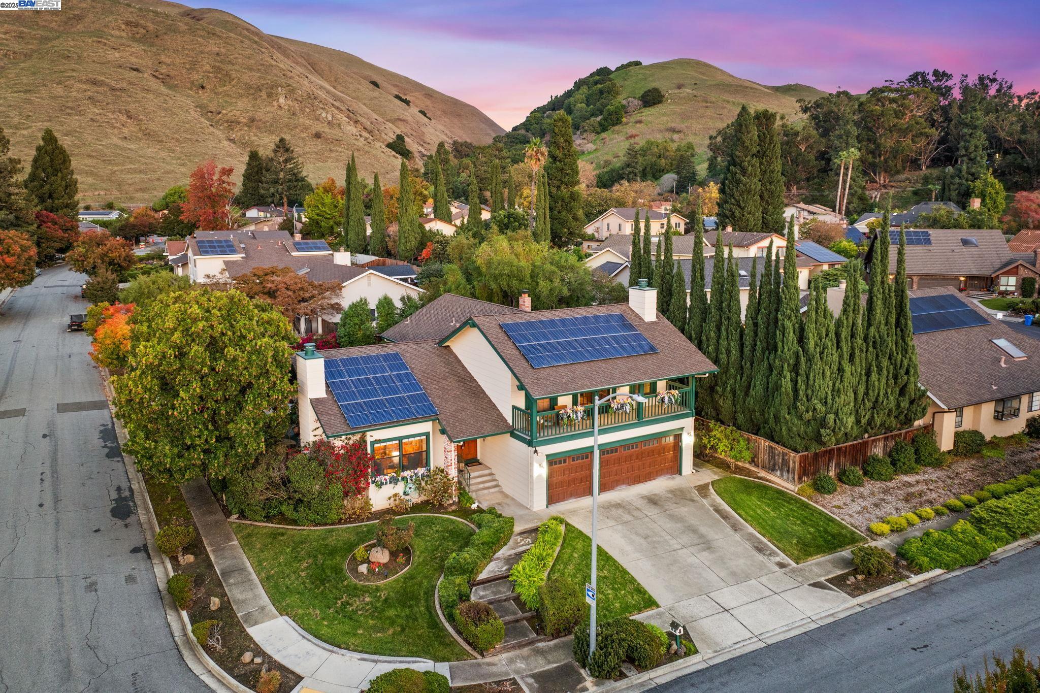 Fremont, California, 94536, United States, 4 Bedrooms Bedrooms, ,3 BathroomsBathrooms,Residential,Active,1997877