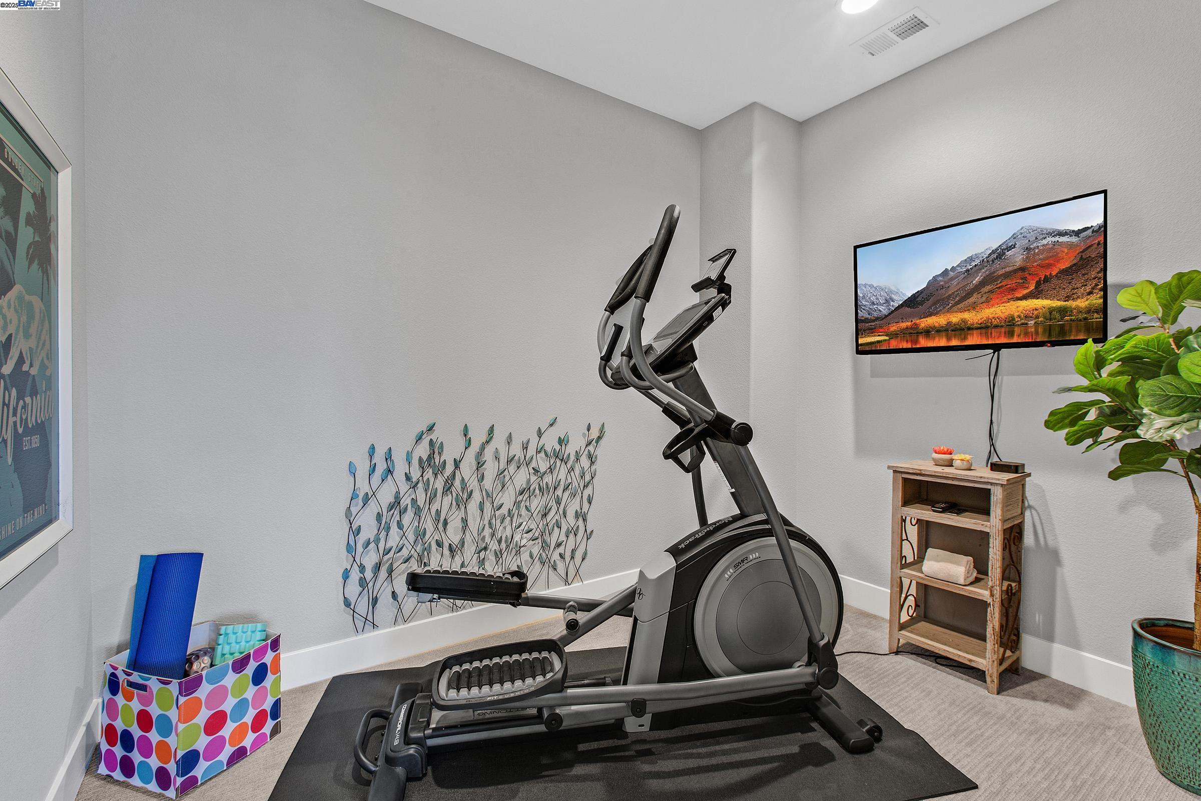 Pleasanton, California, 94566, United States, 4 Bedrooms Bedrooms, ,5 BathroomsBathrooms,Residential,Active,1900187