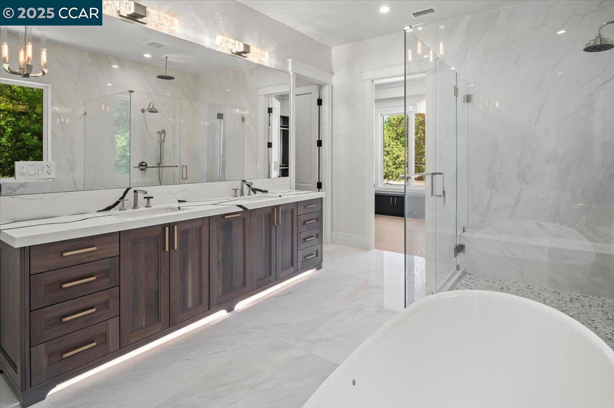 Atherton, California, 94027, United States, 9 Bedrooms Bedrooms, ,10 BathroomsBathrooms,Residential,Active,1900197