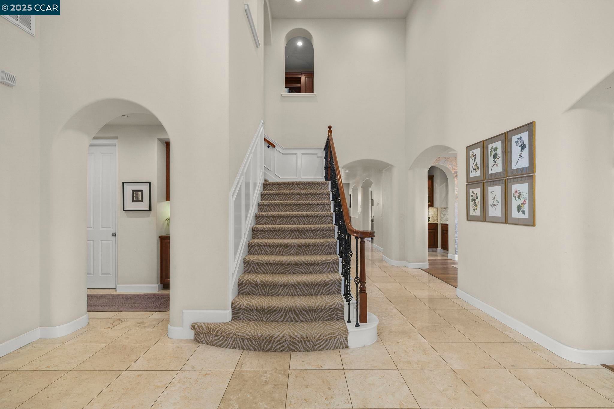 San Ramon, California, 94582, United States, 5 Bedrooms Bedrooms, ,5 BathroomsBathrooms,Residential,Active,1952062