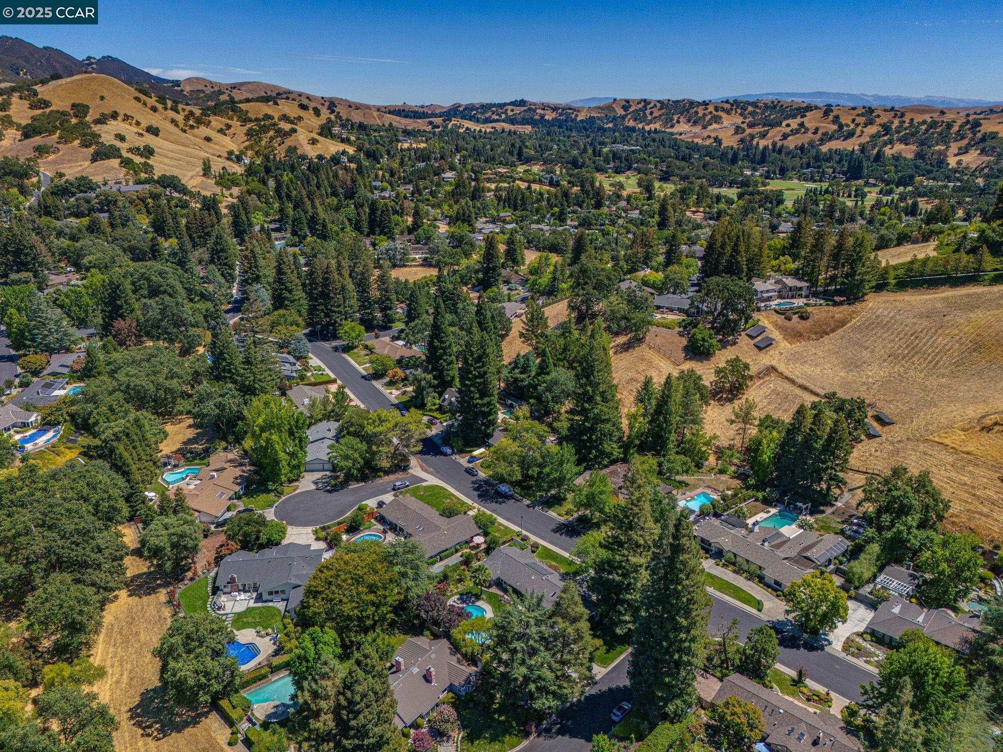 Alamo, California, 94507, United States, 4 Bedrooms Bedrooms, ,4 BathroomsBathrooms,Residential,Active,1913946