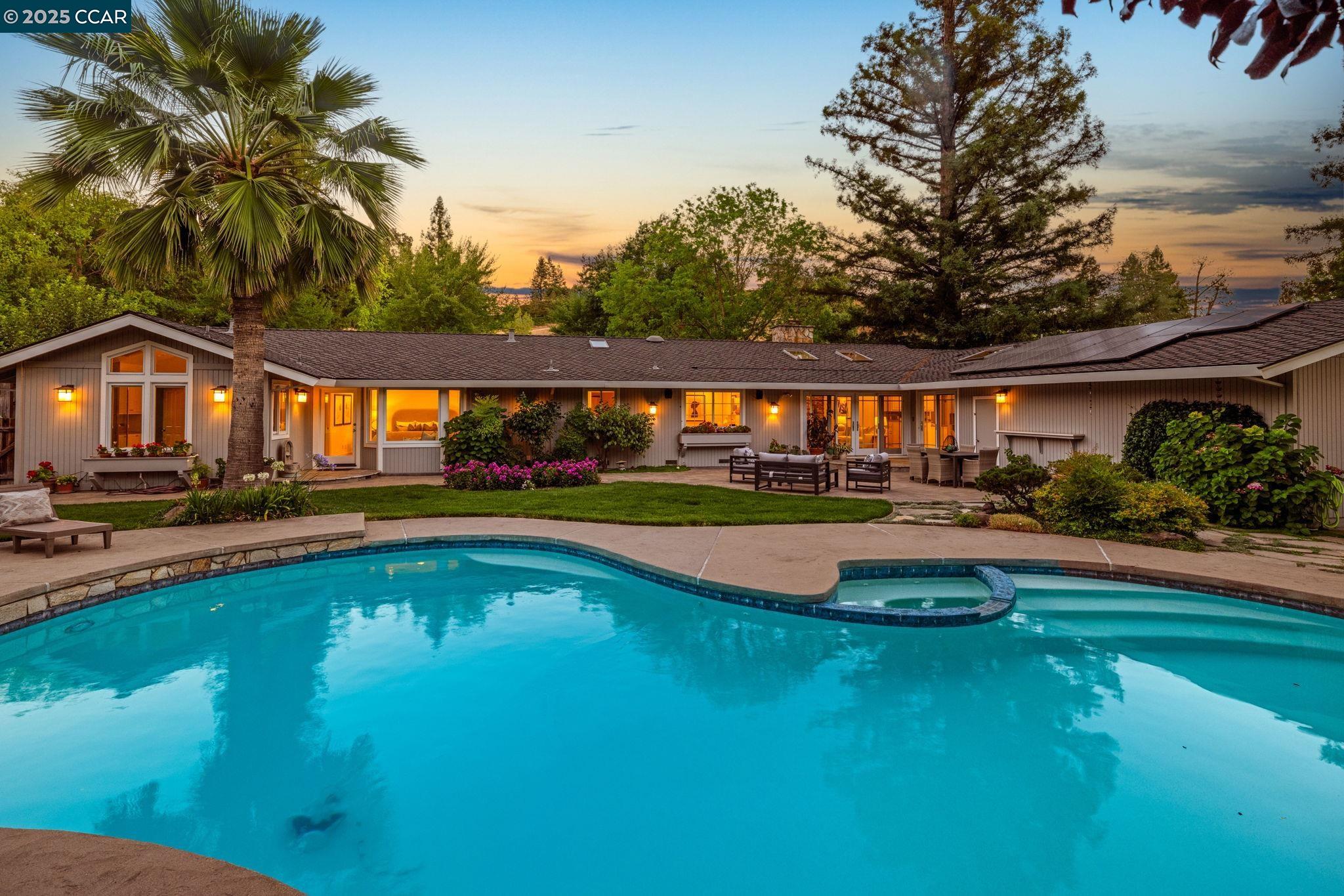 Alamo, California, 94507, United States, 4 Bedrooms Bedrooms, ,4 BathroomsBathrooms,Residential,Active,1913946