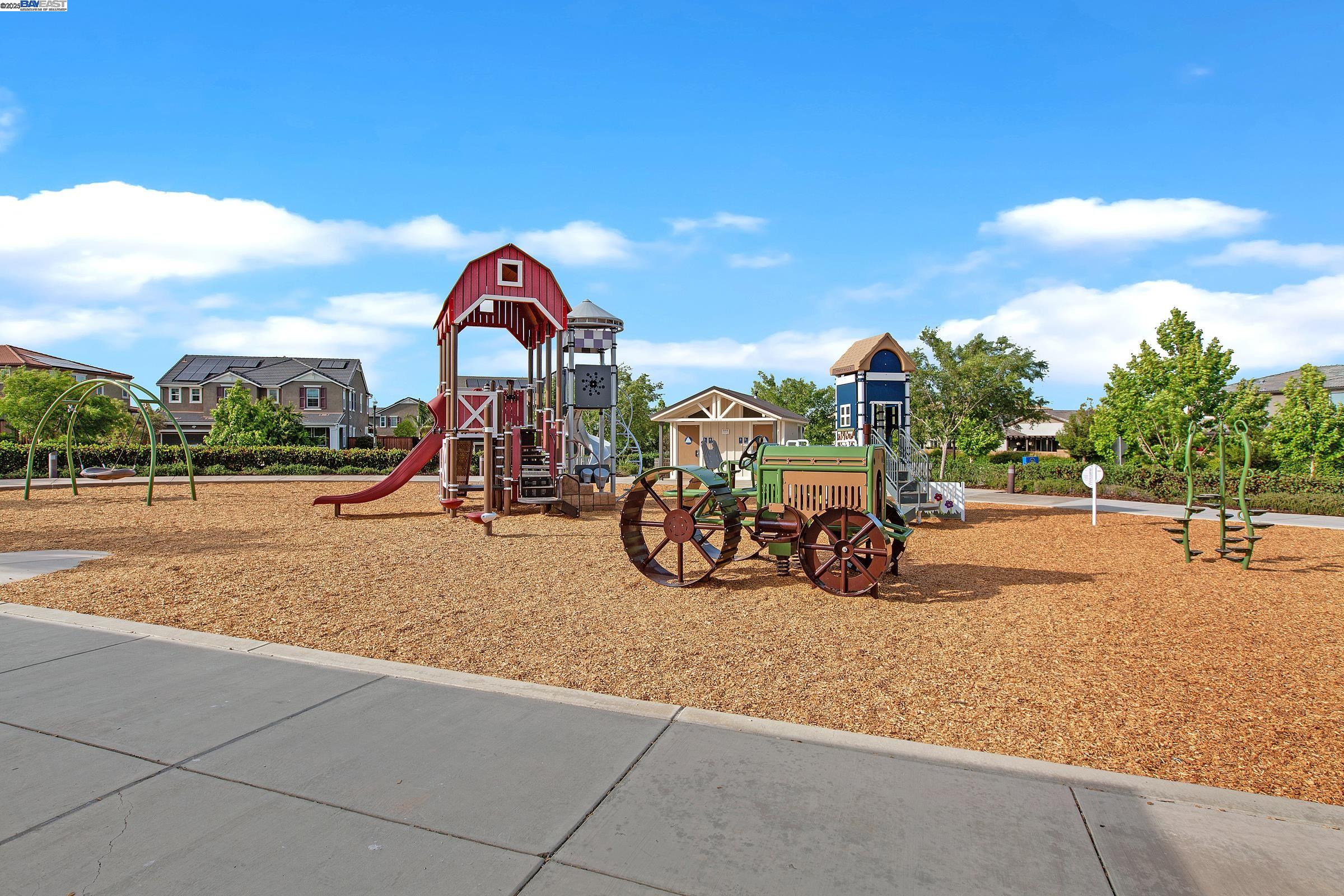 Tracy, California, 95377, United States, 4 Bedrooms Bedrooms, ,4 BathroomsBathrooms,Residential,Active,1933728
