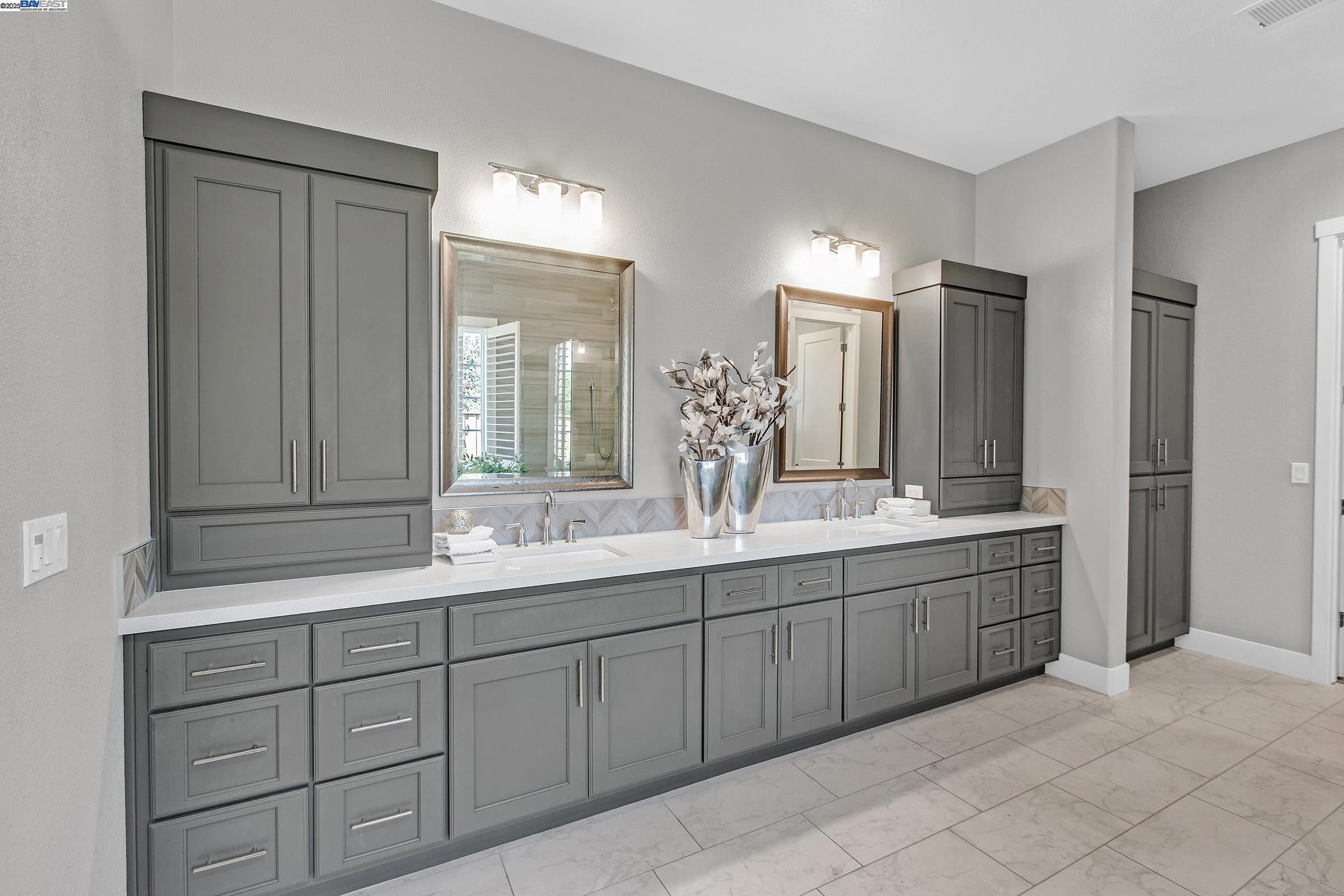 Pleasanton, California, 94566, United States, 4 Bedrooms Bedrooms, ,5 BathroomsBathrooms,Residential,Active,1900187