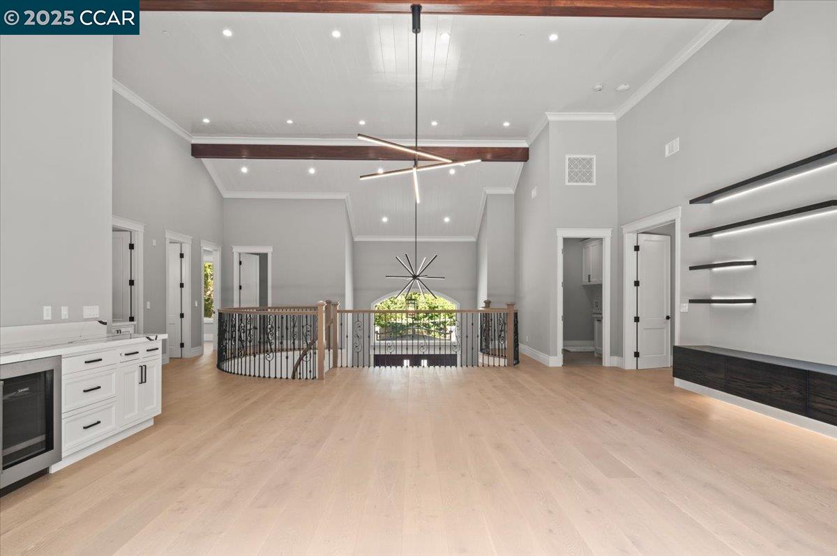 Atherton, California, 94027, United States, 9 Bedrooms Bedrooms, ,10 BathroomsBathrooms,Residential,Active,1900197