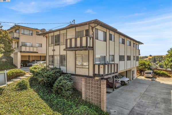 8054 GREENRIDGE DR, OAKLAND, CA 94605 - Image 1