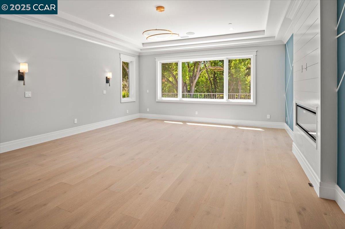 Atherton, California, 94027, United States, 9 Bedrooms Bedrooms, ,10 BathroomsBathrooms,Residential,Active,1900197