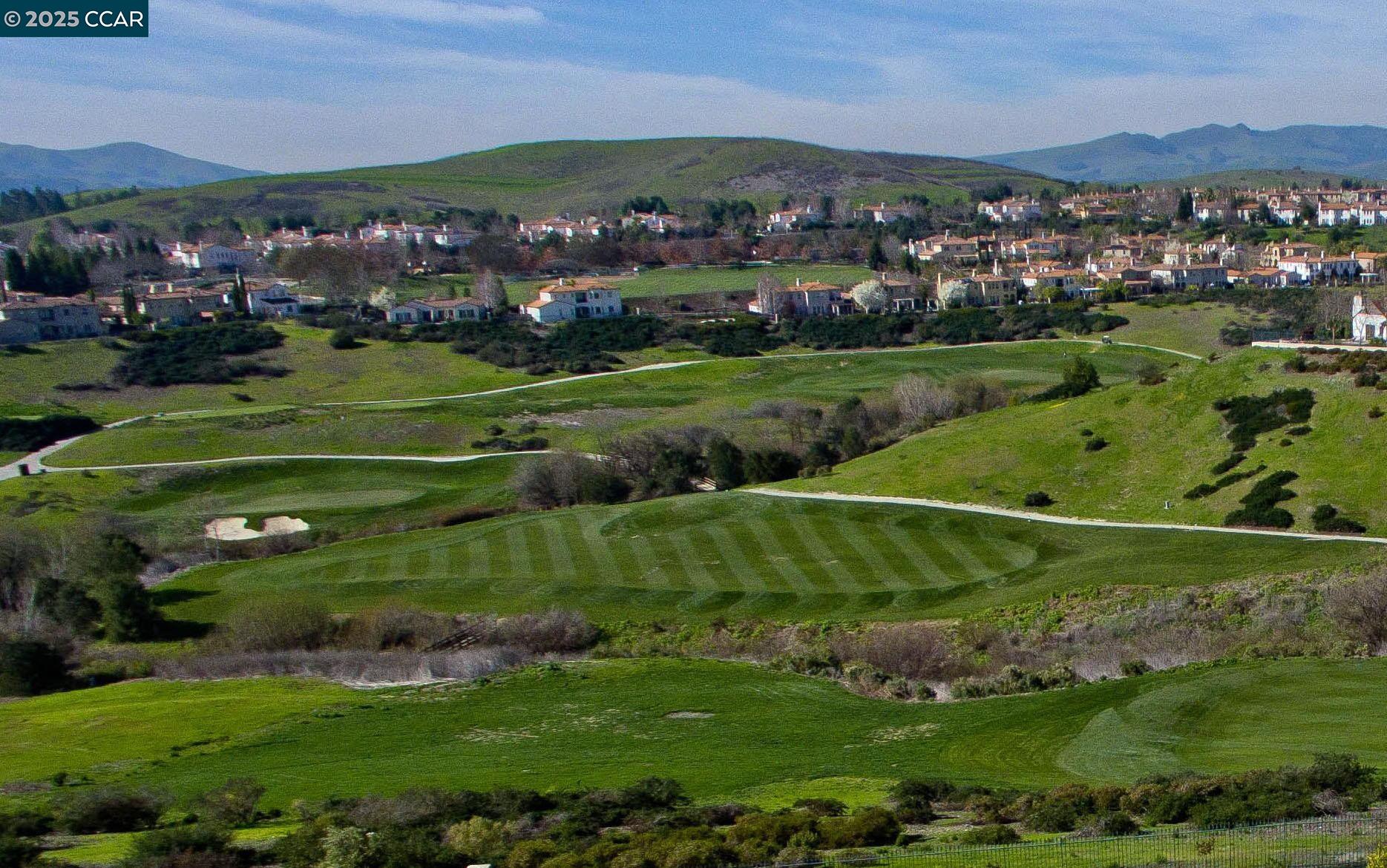 San Ramon, California, 94582, United States, 5 Bedrooms Bedrooms, ,5 BathroomsBathrooms,Residential,Active,1952062