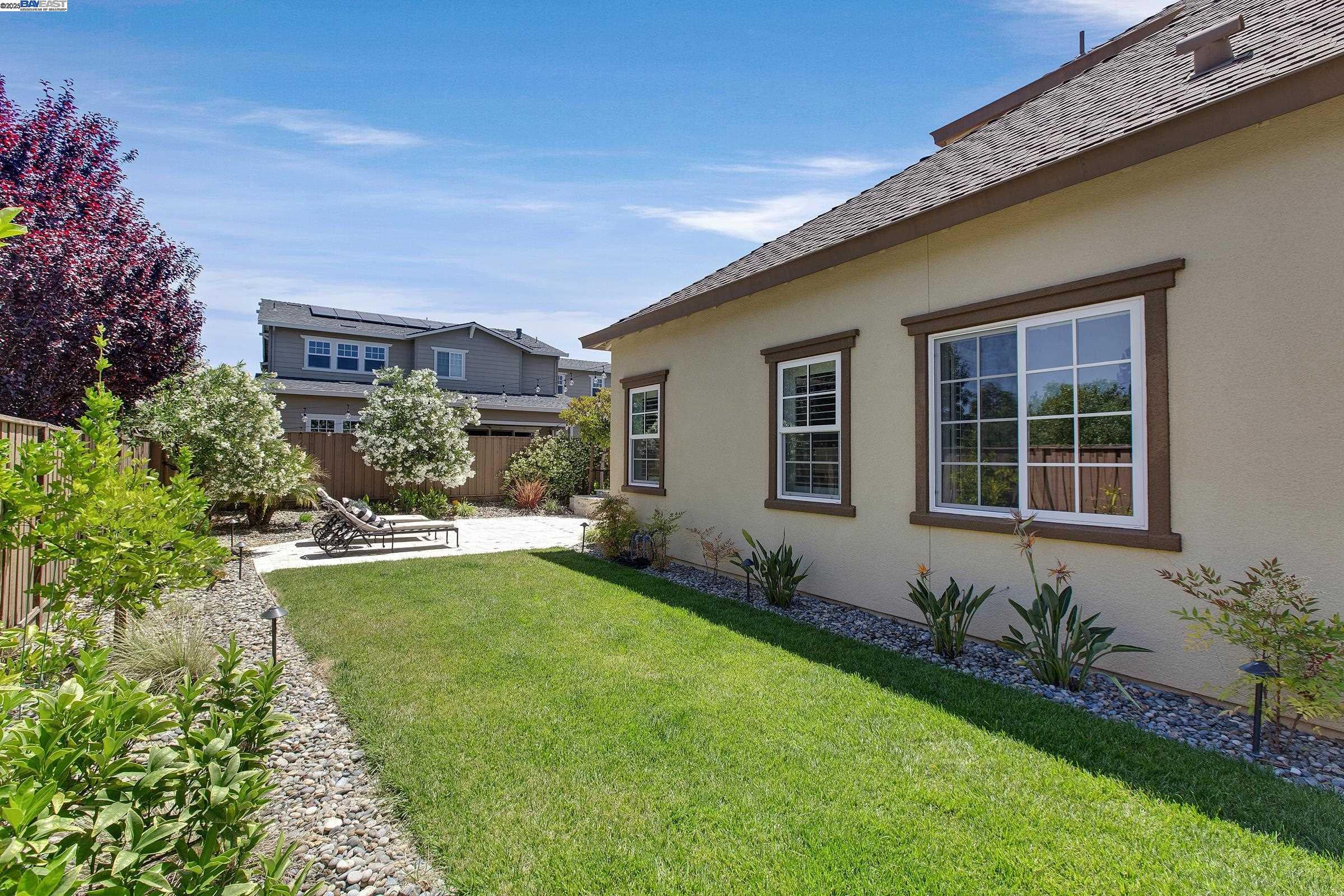 Pleasanton, California, 94566, United States, 4 Bedrooms Bedrooms, ,5 BathroomsBathrooms,Residential,Active,1900187