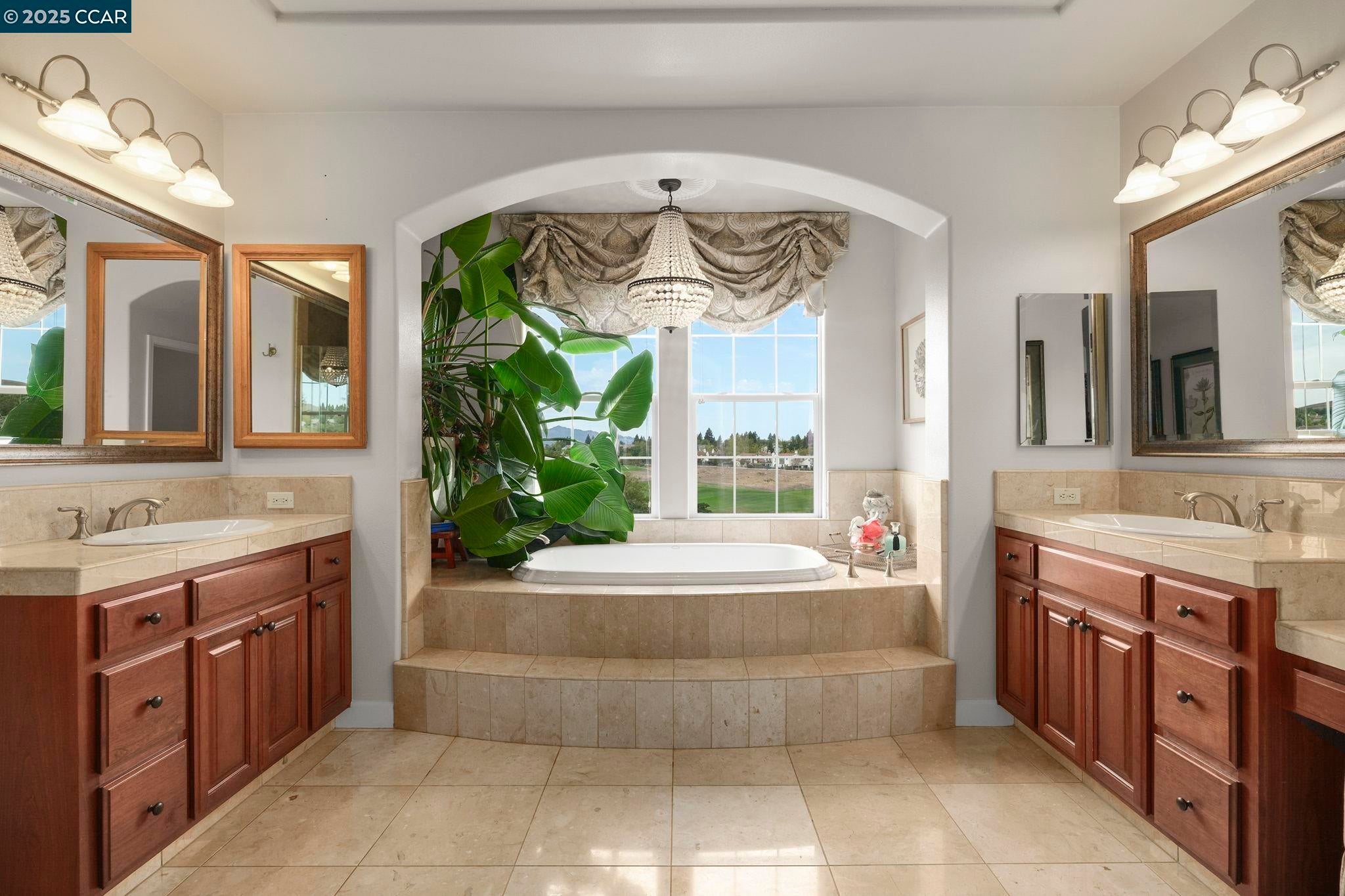 San Ramon, California, 94582, United States, 5 Bedrooms Bedrooms, ,5 BathroomsBathrooms,Residential,Active,1952062