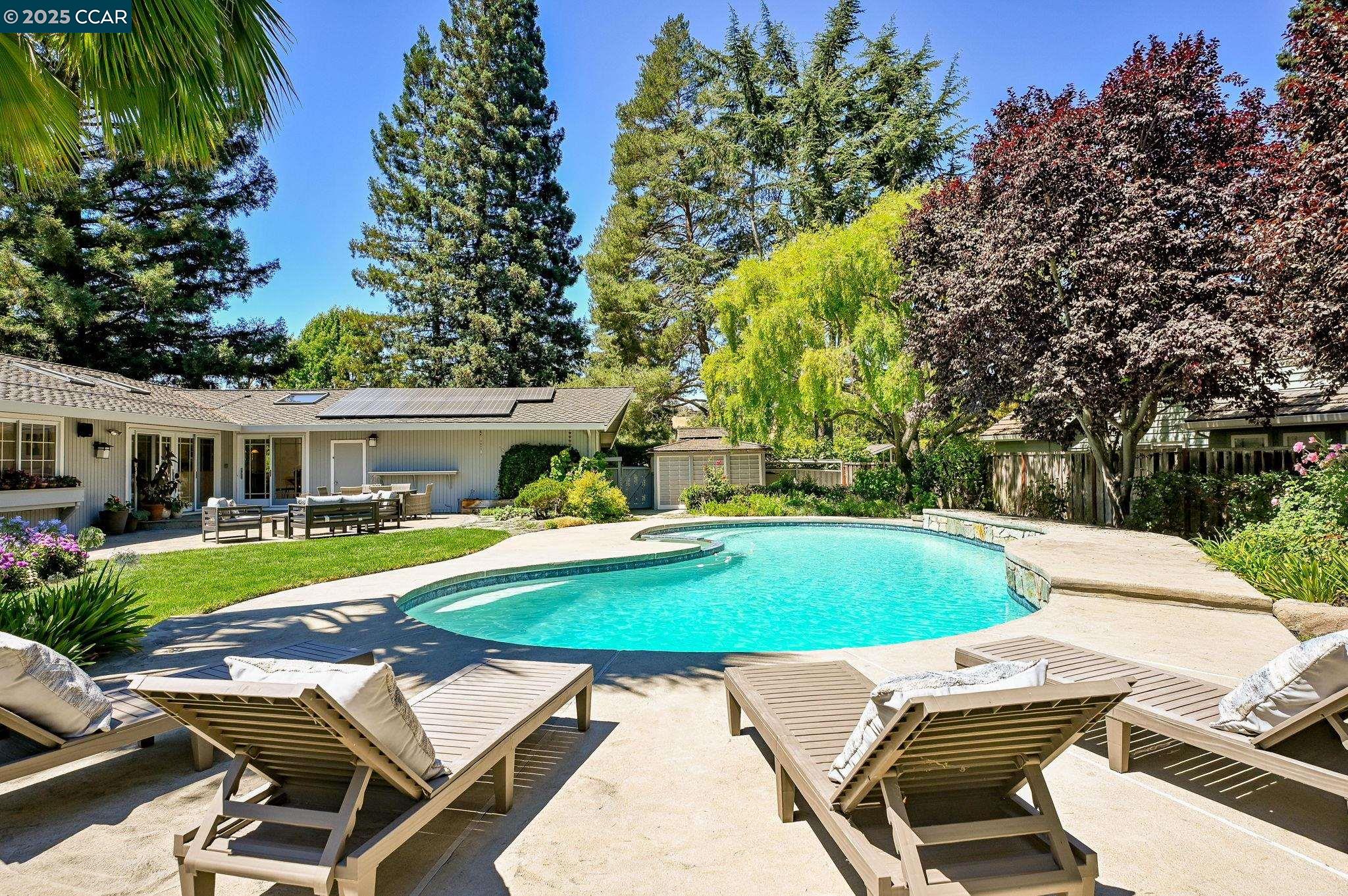 Alamo, California, 94507, United States, 4 Bedrooms Bedrooms, ,4 BathroomsBathrooms,Residential,Active,1913946