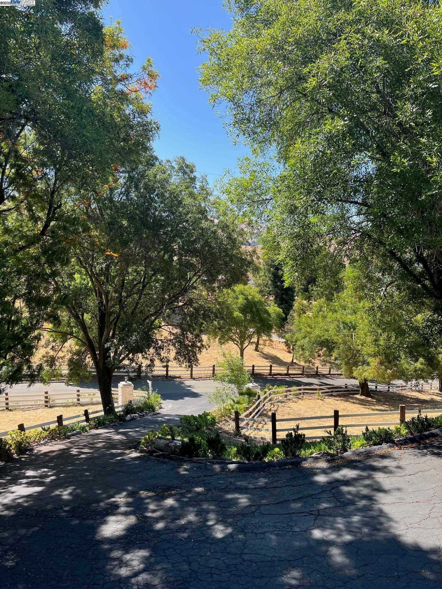 Fremont, California, 94539, United States, 4 Bedrooms Bedrooms, ,3 BathroomsBathrooms,Residential,Active,1820313