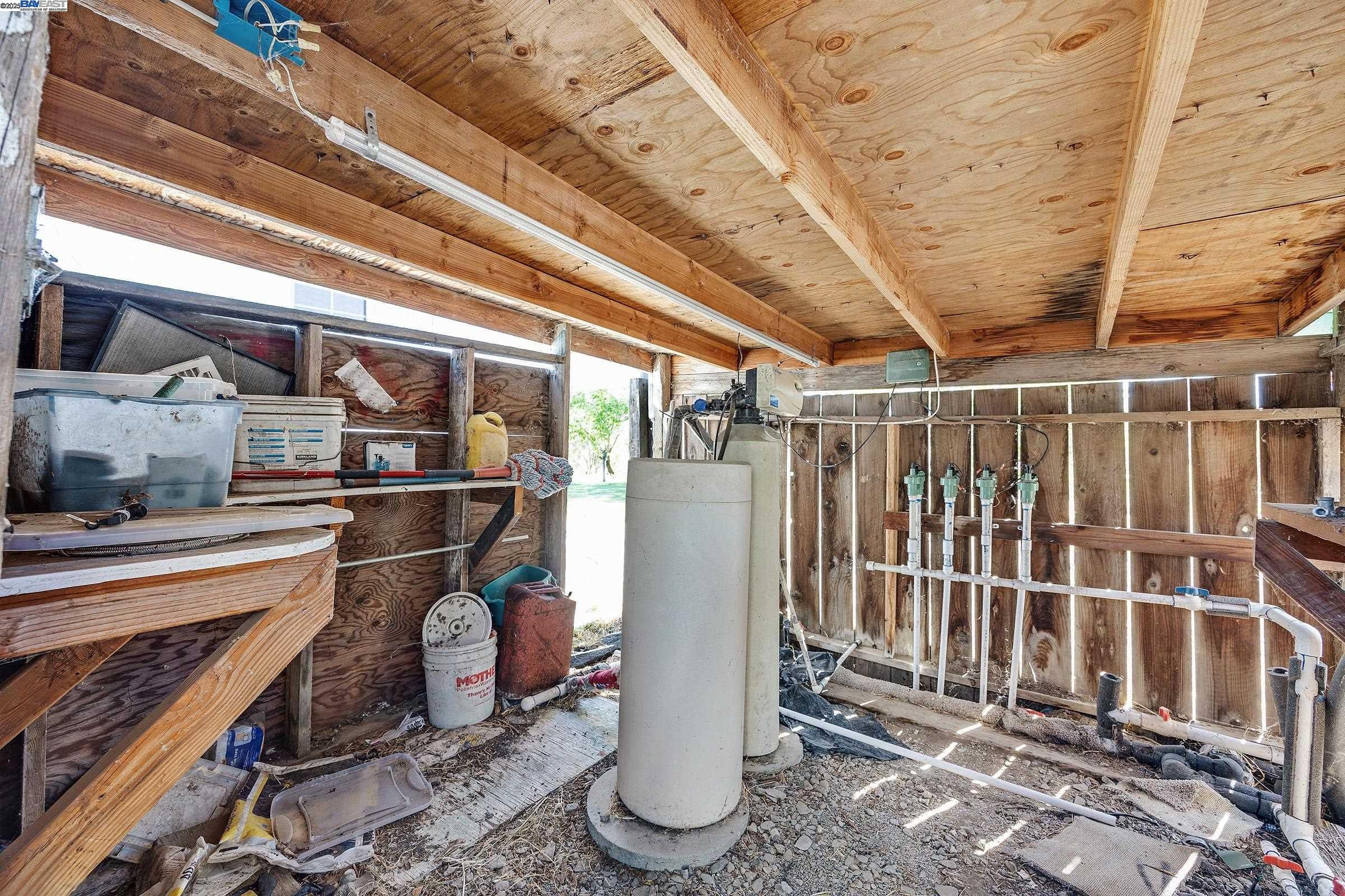 Tracy, California, 95377, United States, 4 Bedrooms Bedrooms, ,2 BathroomsBathrooms,Residential,Active,1971012