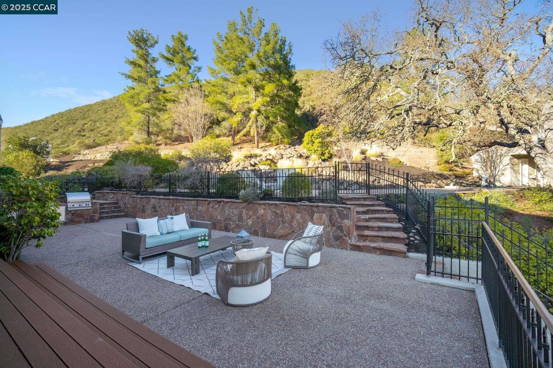 Diablo, California, 94528, United States, 6 Bedrooms Bedrooms, ,7 BathroomsBathrooms,Residential,Active,1953977