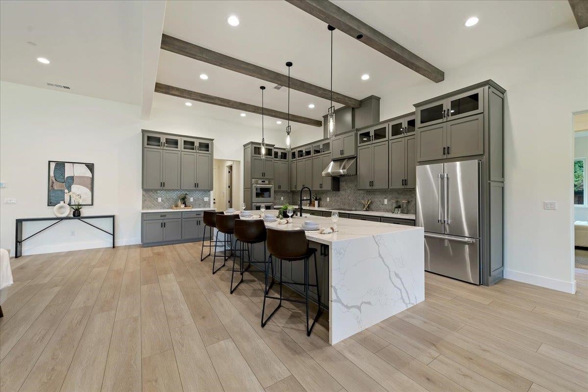 Livermore, California, 94550, United States, 5 Bedrooms Bedrooms, ,6 BathroomsBathrooms,Residential,Active,2013430