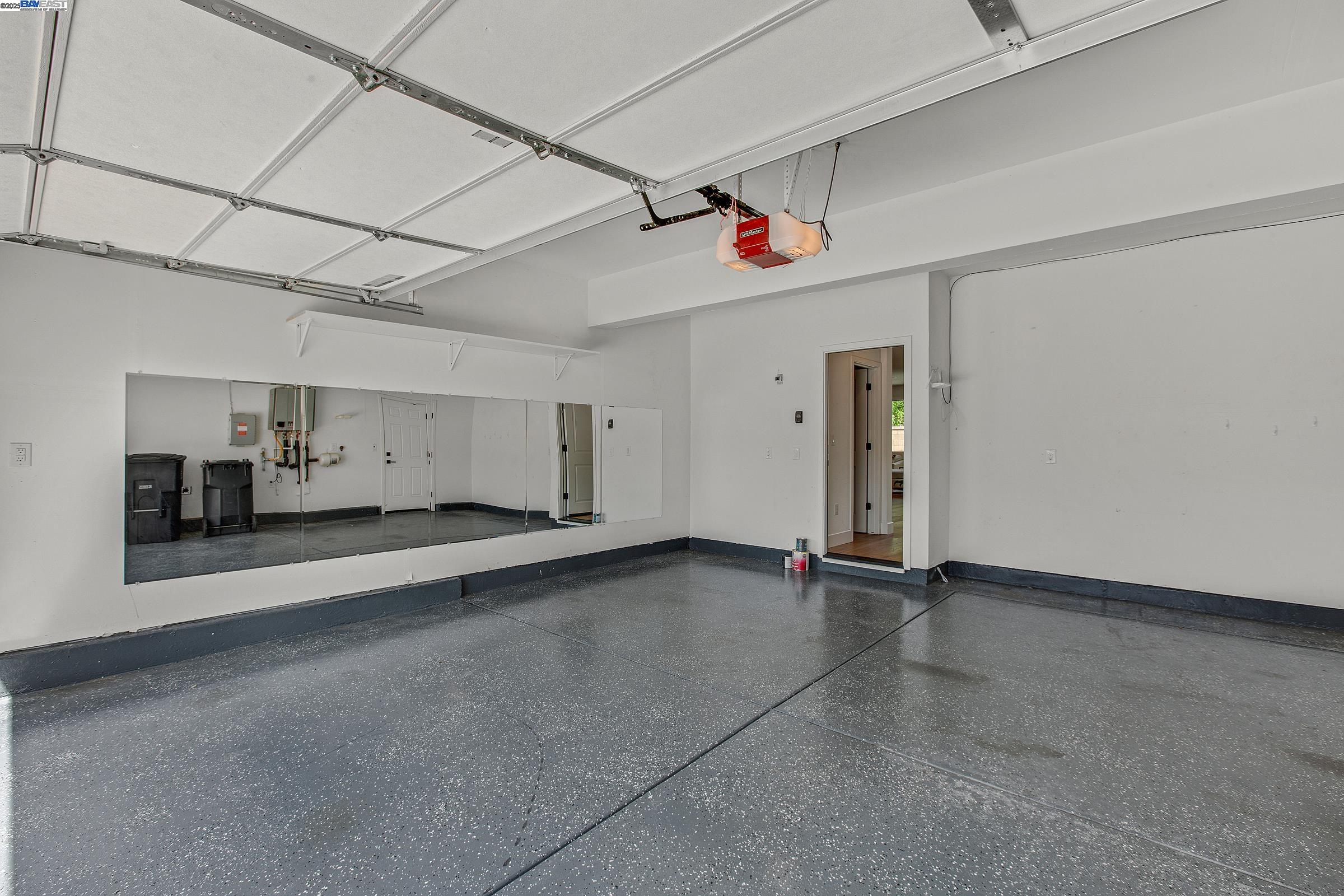 Tracy, California, 95377, United States, 4 Bedrooms Bedrooms, ,4 BathroomsBathrooms,Residential,Active,1933728