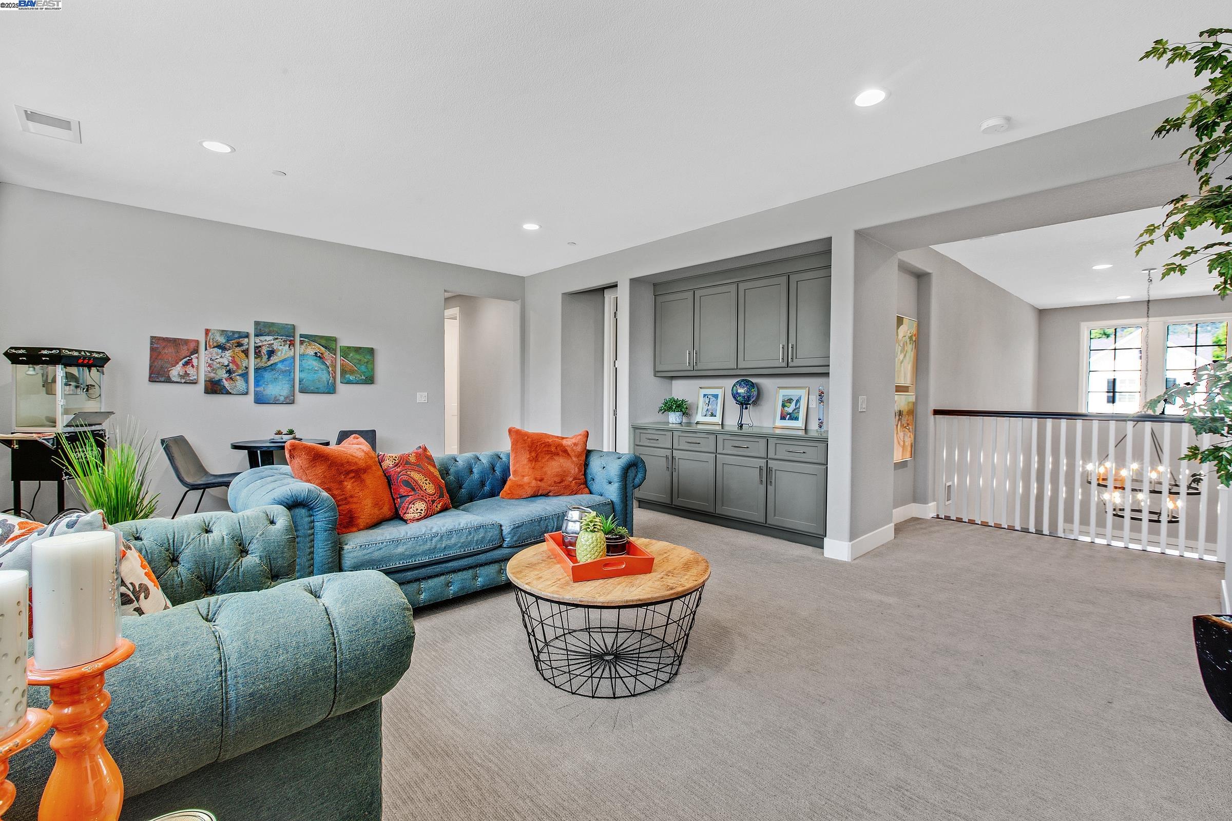 Pleasanton, California, 94566, United States, 4 Bedrooms Bedrooms, ,5 BathroomsBathrooms,Residential,Active,1900187