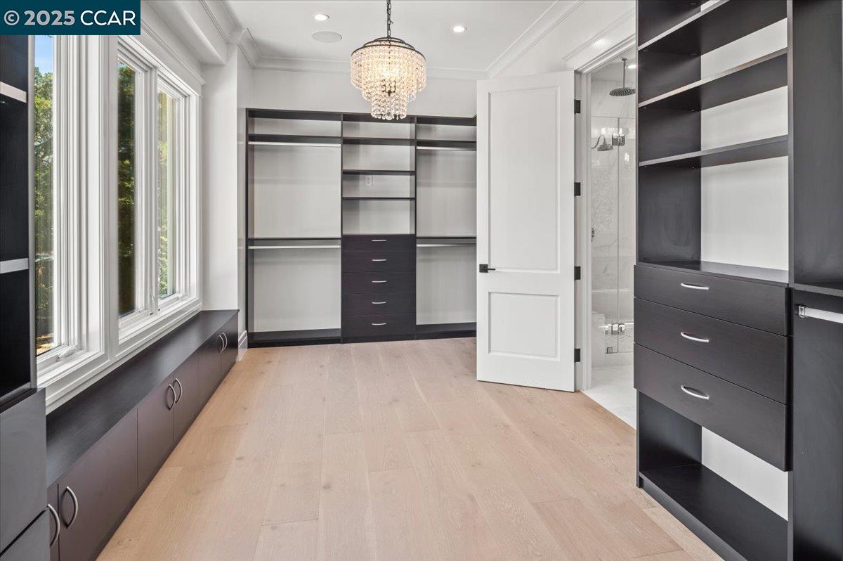 Atherton, California, 94027, United States, 9 Bedrooms Bedrooms, ,10 BathroomsBathrooms,Residential,Active,1900197