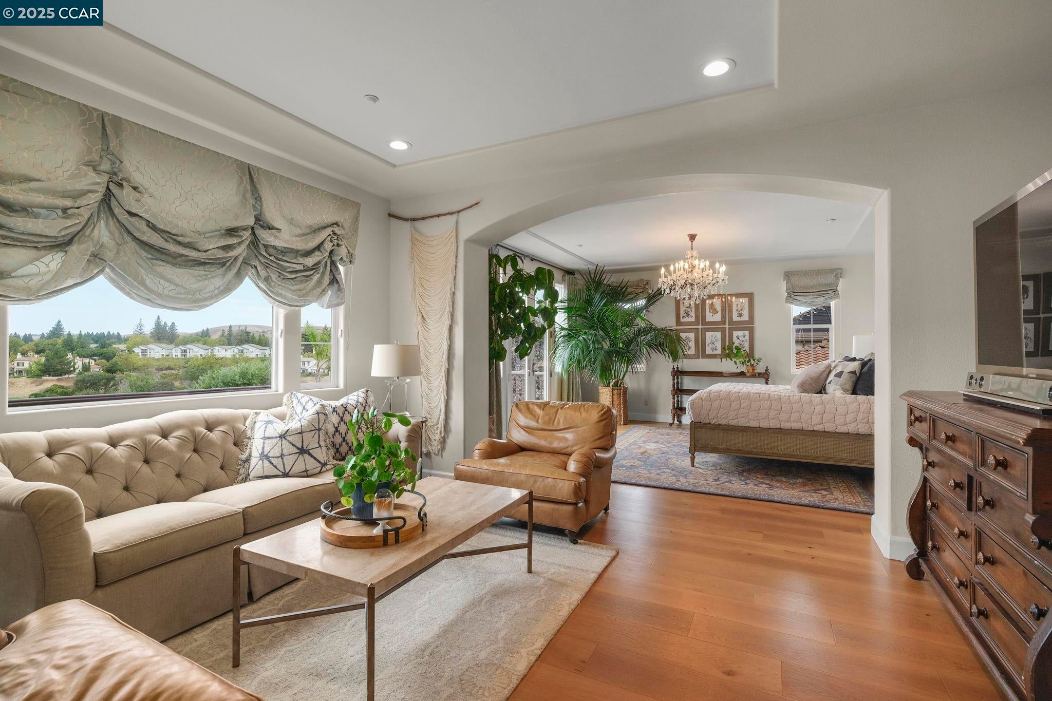 San Ramon, California, 94582, United States, 5 Bedrooms Bedrooms, ,5 BathroomsBathrooms,Residential,Active,1952062