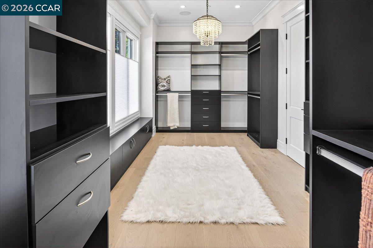 Atherton, California, 94027, United States, 9 Bedrooms Bedrooms, ,10 BathroomsBathrooms,Residential,Active,2010913