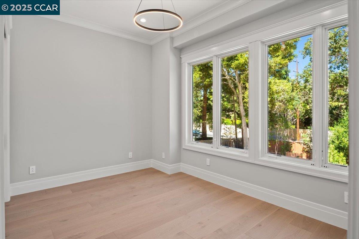 Atherton, California, 94027, United States, 9 Bedrooms Bedrooms, ,10 BathroomsBathrooms,Residential,Active,1900197