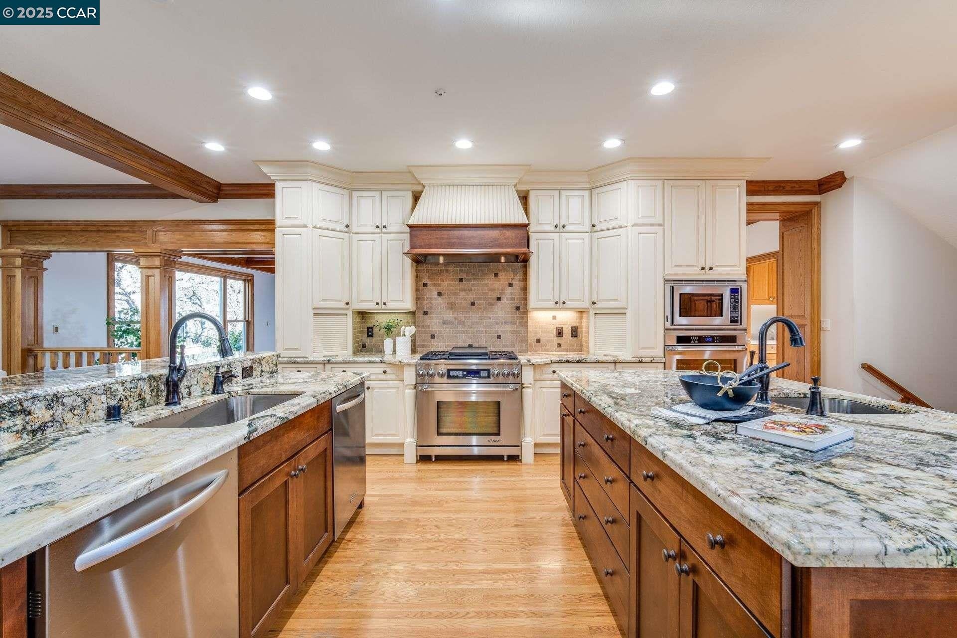 Diablo, California, 94528, United States, 6 Bedrooms Bedrooms, ,7 BathroomsBathrooms,Residential,Active,1953977