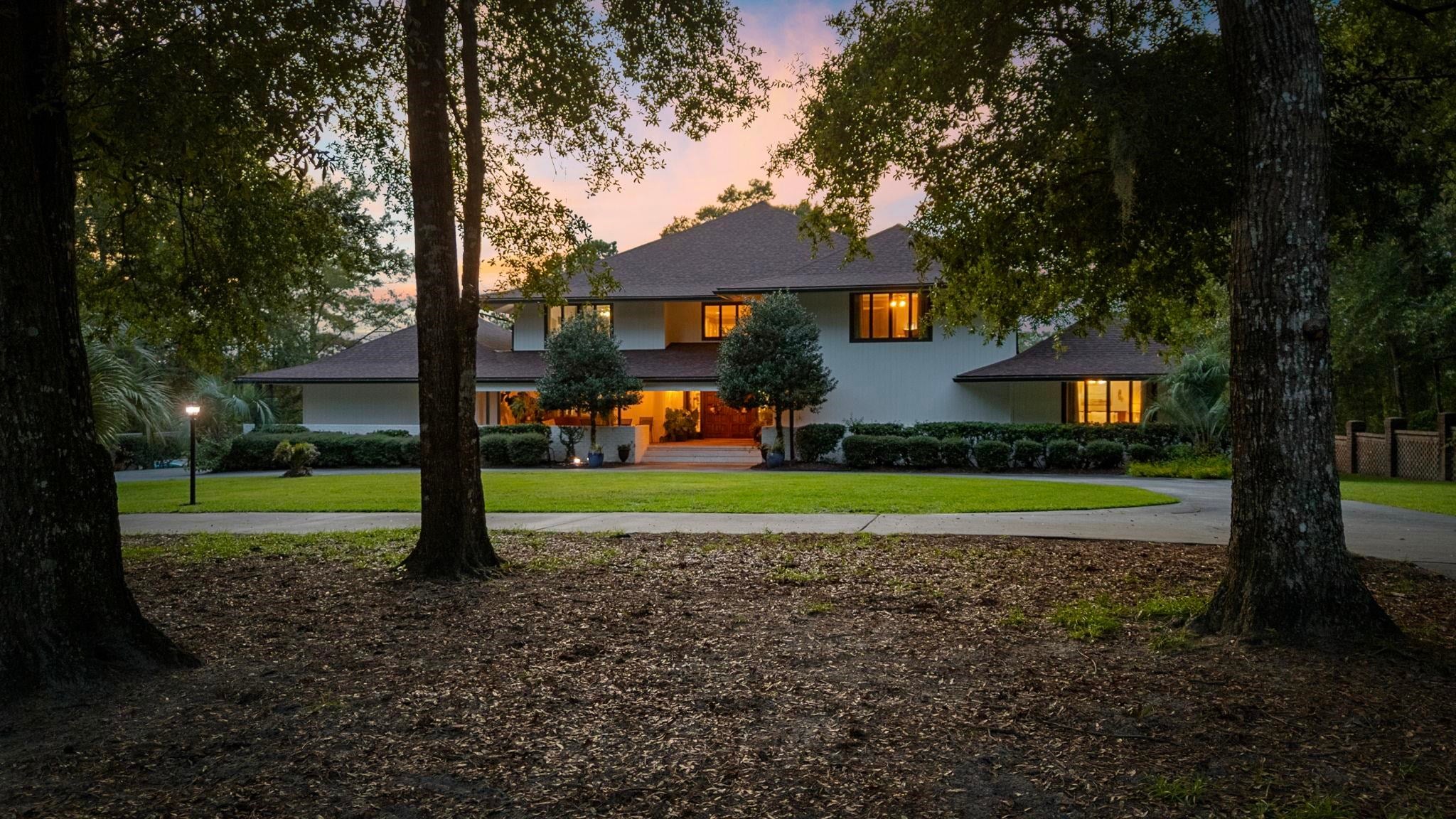 Georgetown, South Carolina, 29440, United States, 7 Bedrooms Bedrooms, ,5 BathroomsBathrooms,Residential,Active,2022384