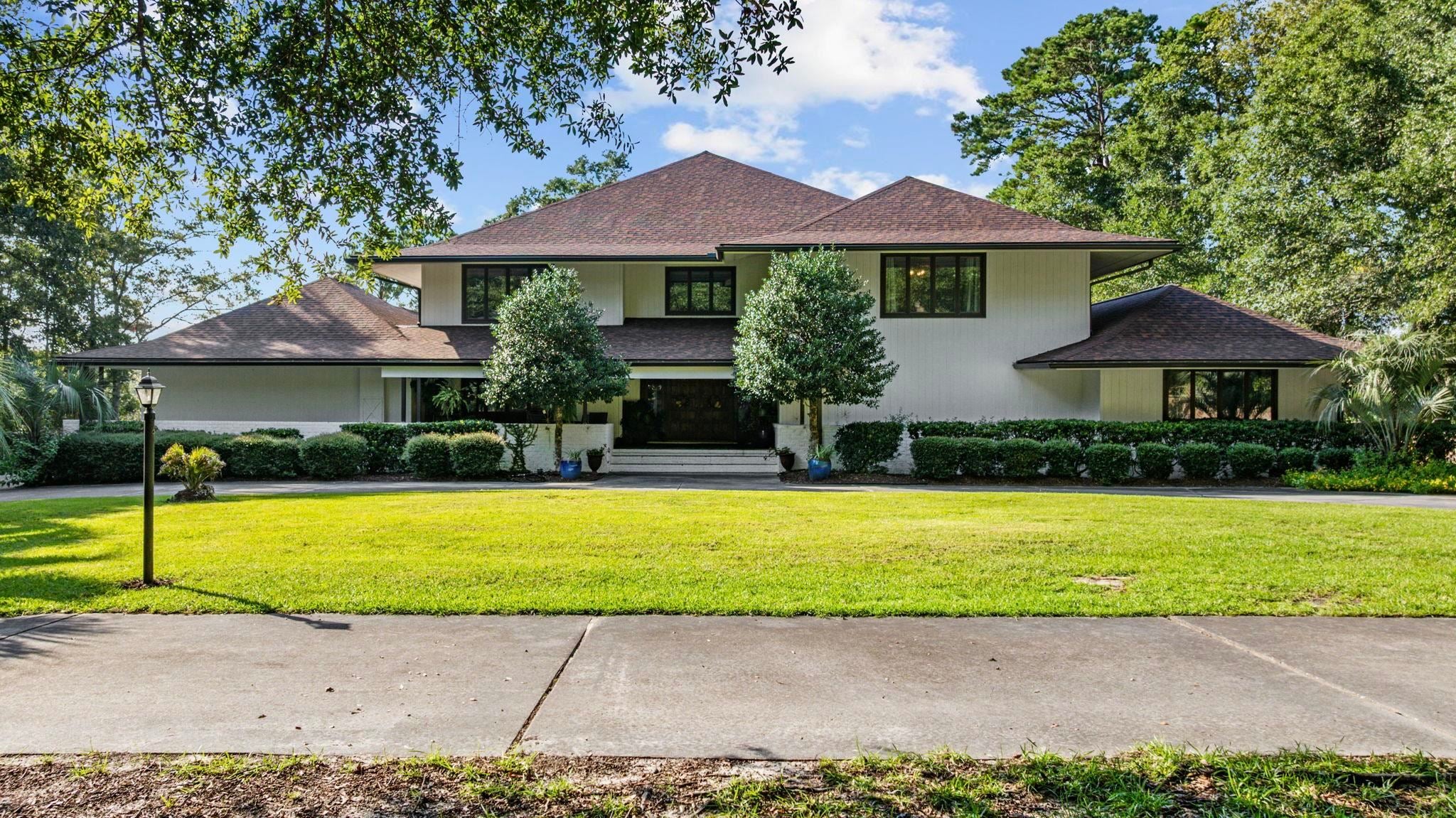 Georgetown, South Carolina, 29440, United States, 7 Bedrooms Bedrooms, ,5 BathroomsBathrooms,Residential,Active,2022384