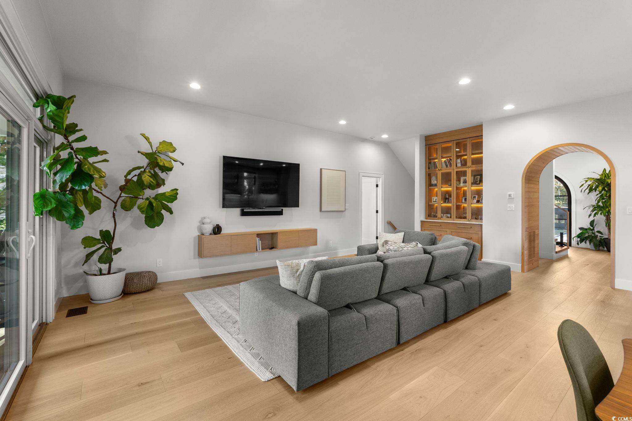 Myrtle Beach, South Carolina, 29577, United States, 4 Bedrooms Bedrooms, ,4 BathroomsBathrooms,Residential,Active,1989747