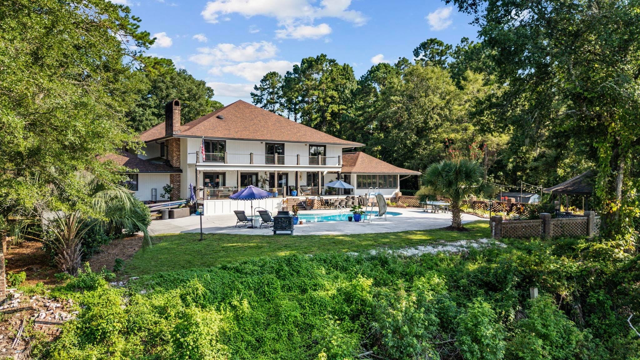 Georgetown, South Carolina, 29440, United States, 7 Bedrooms Bedrooms, ,5 BathroomsBathrooms,Residential,Active,2022384