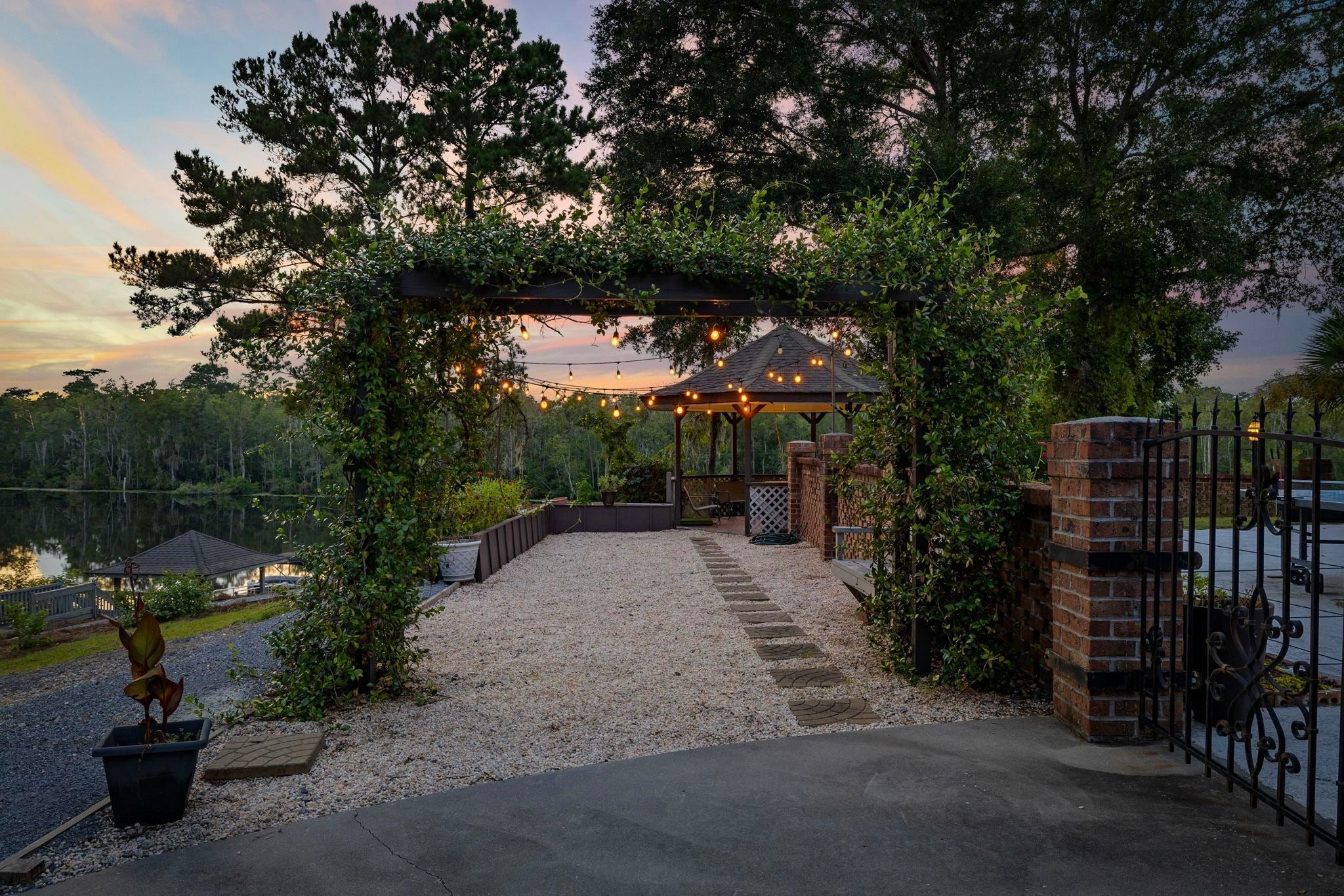 Georgetown, South Carolina, 29440, United States, 7 Bedrooms Bedrooms, ,5 BathroomsBathrooms,Residential,Active,2022384