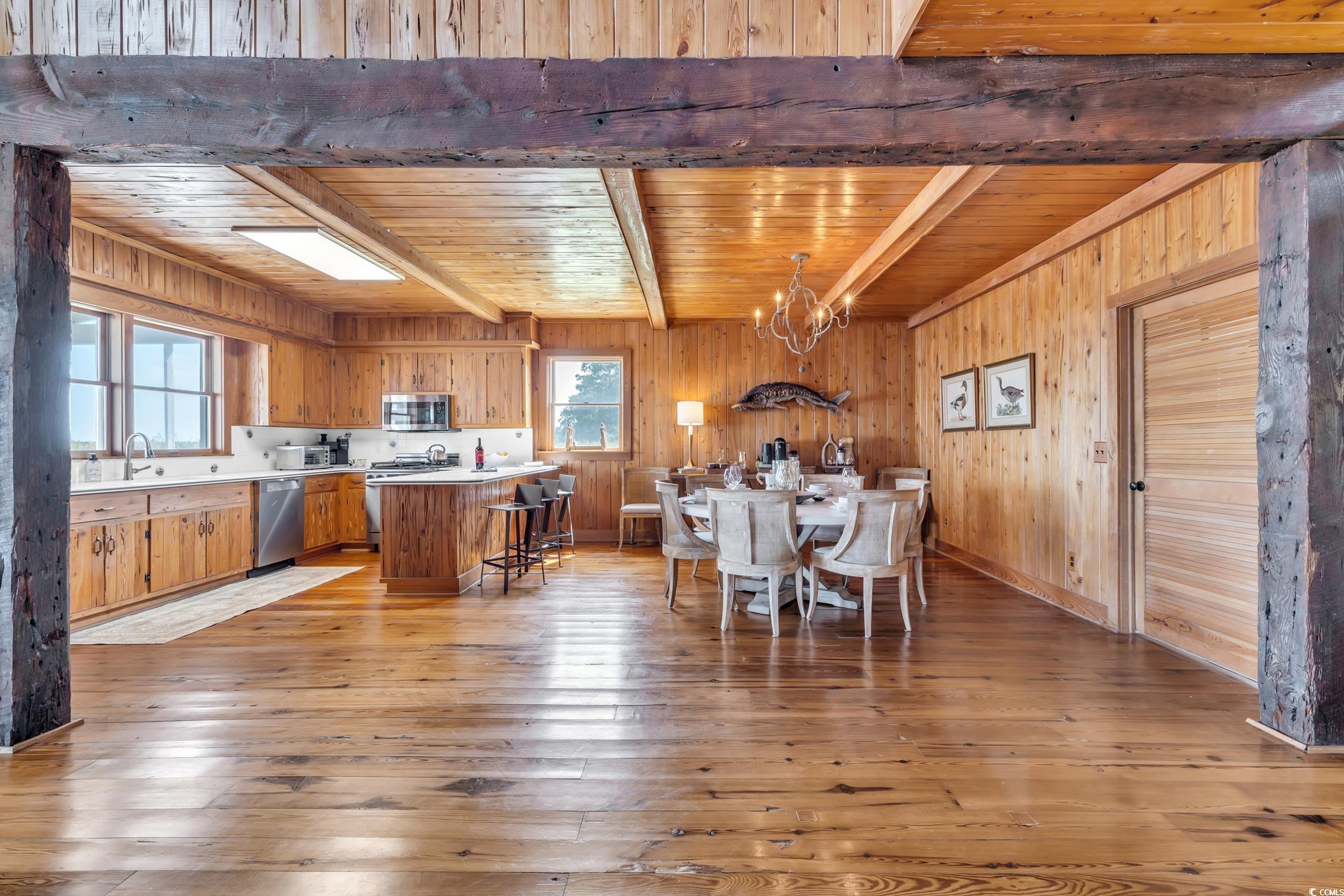 Georgetown, South Carolina, 29440, United States, 5 Bedrooms Bedrooms, ,9 BathroomsBathrooms,Residential,Active,1953653