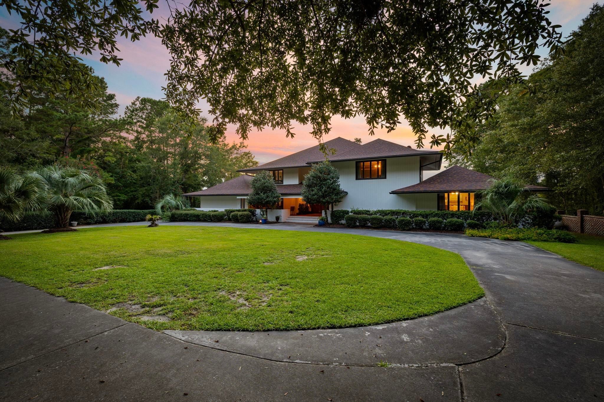Georgetown, South Carolina, 29440, United States, 7 Bedrooms Bedrooms, ,5 BathroomsBathrooms,Residential,Active,2022384