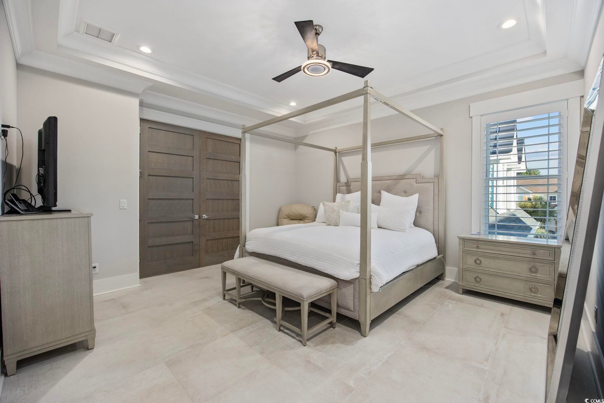 Myrtle Beach, South Carolina, 29579, United States, 4 Bedrooms Bedrooms, ,6 BathroomsBathrooms,Residential,Contingent,1946325